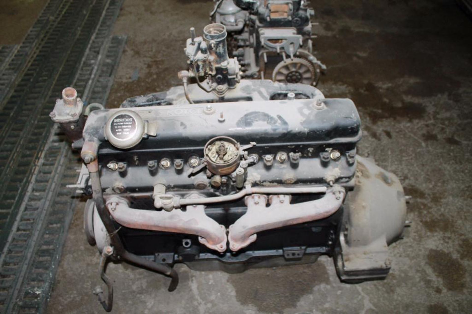 Rolls Royce Motor - Image 2 of 2