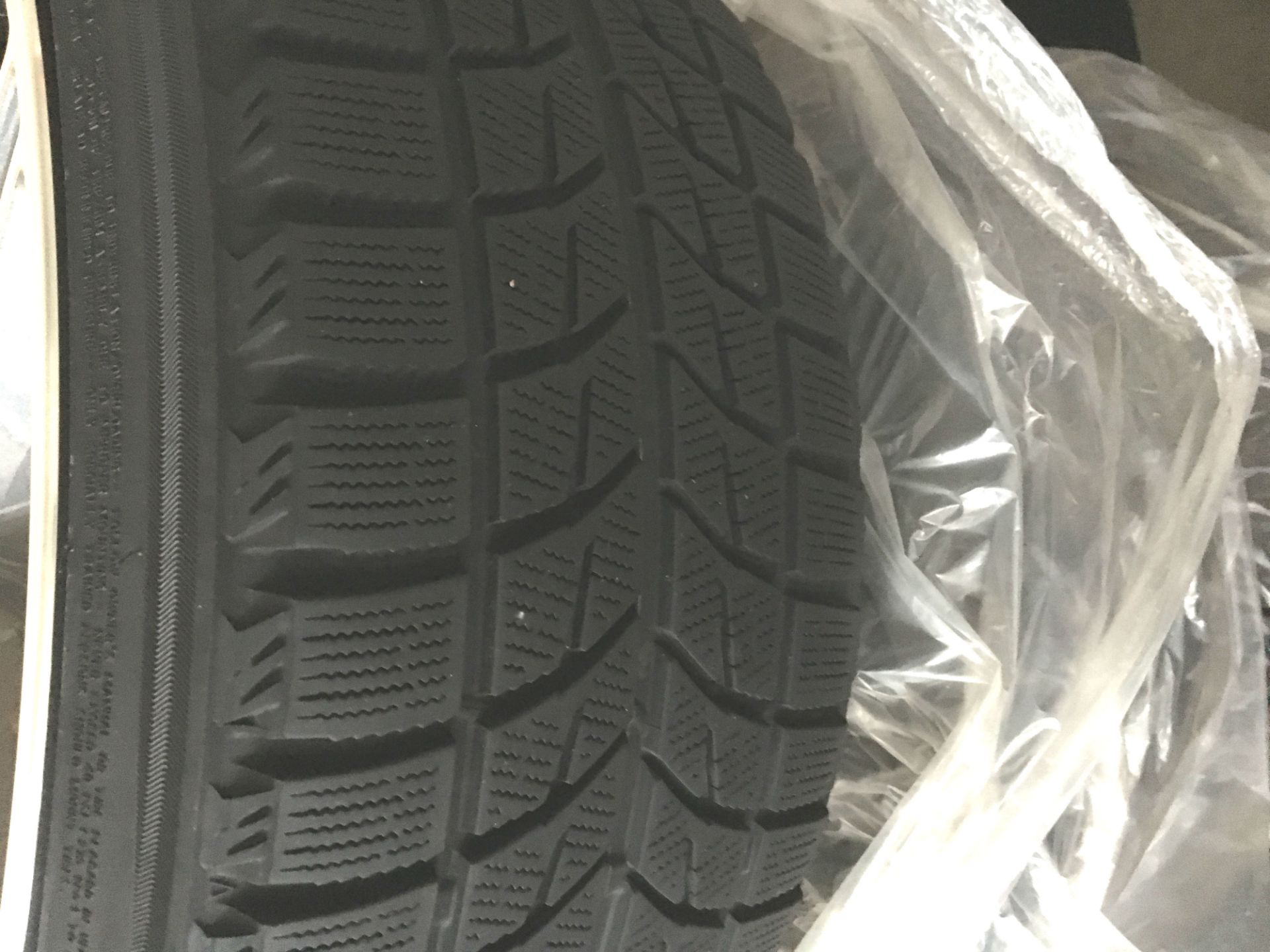 LOT: Set of (4) Bridgestone Blizzak LM-60 Tires 225/40R-18 92H XL B Mounted on Replica Wheel MG5 - Image 2 of 6