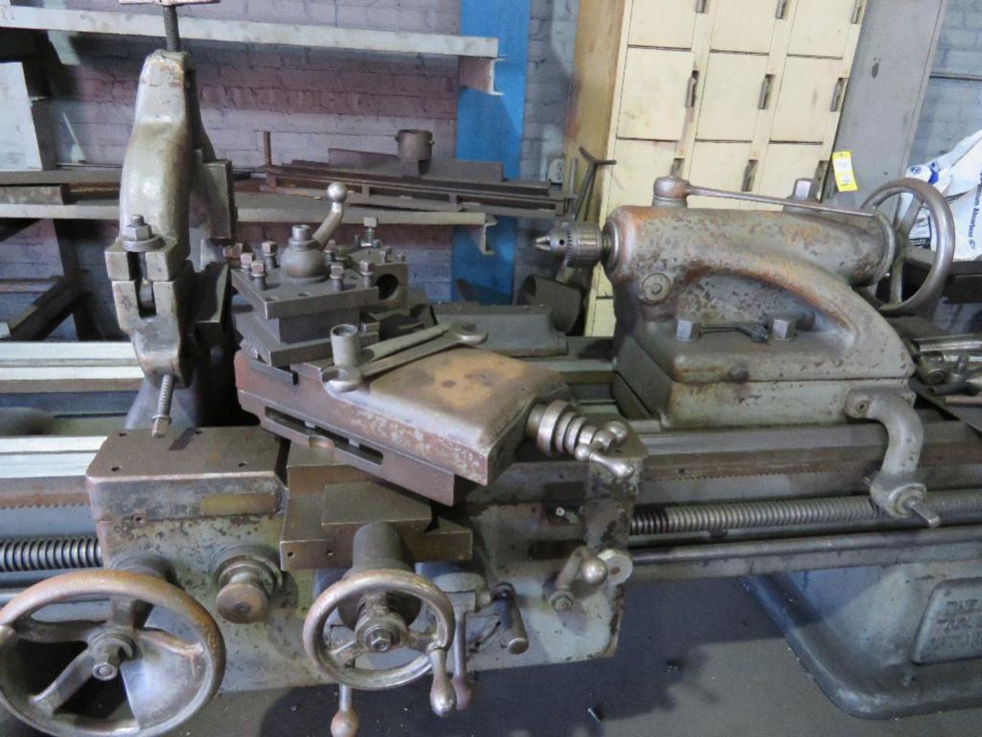 American 26 in. x 148 in. Geared Head Engine Lathe, S/N 65385-42, 21 in. 4-Jaw Chuck, Carriage with - Image 2 of 3