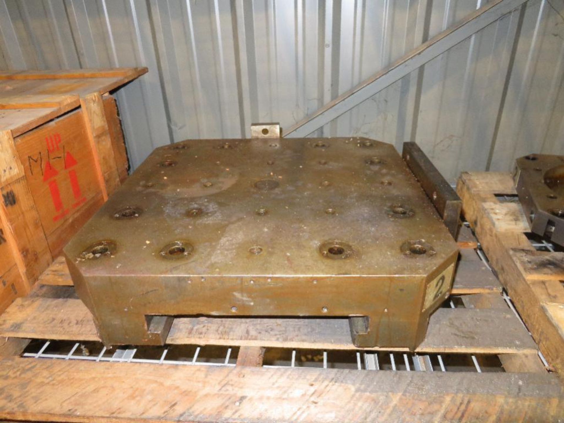 LOT: (1) 25 in. x 25 in. Pallet, (2) 16 in. x 16 in. Re-Worked Pallets