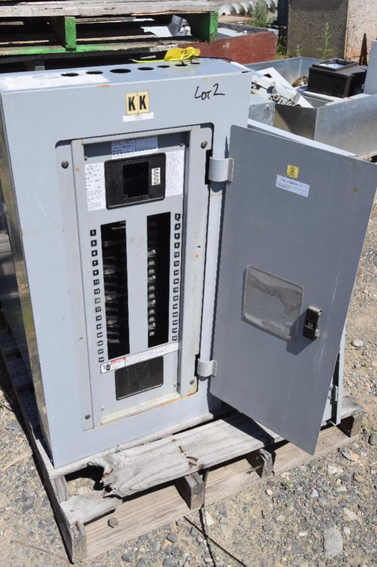 LOT: (1) Square D 45 KVA transformer, Catalog# 45T3H, style 33749-17212-082, date code 9902, type SO - Image 8 of 8