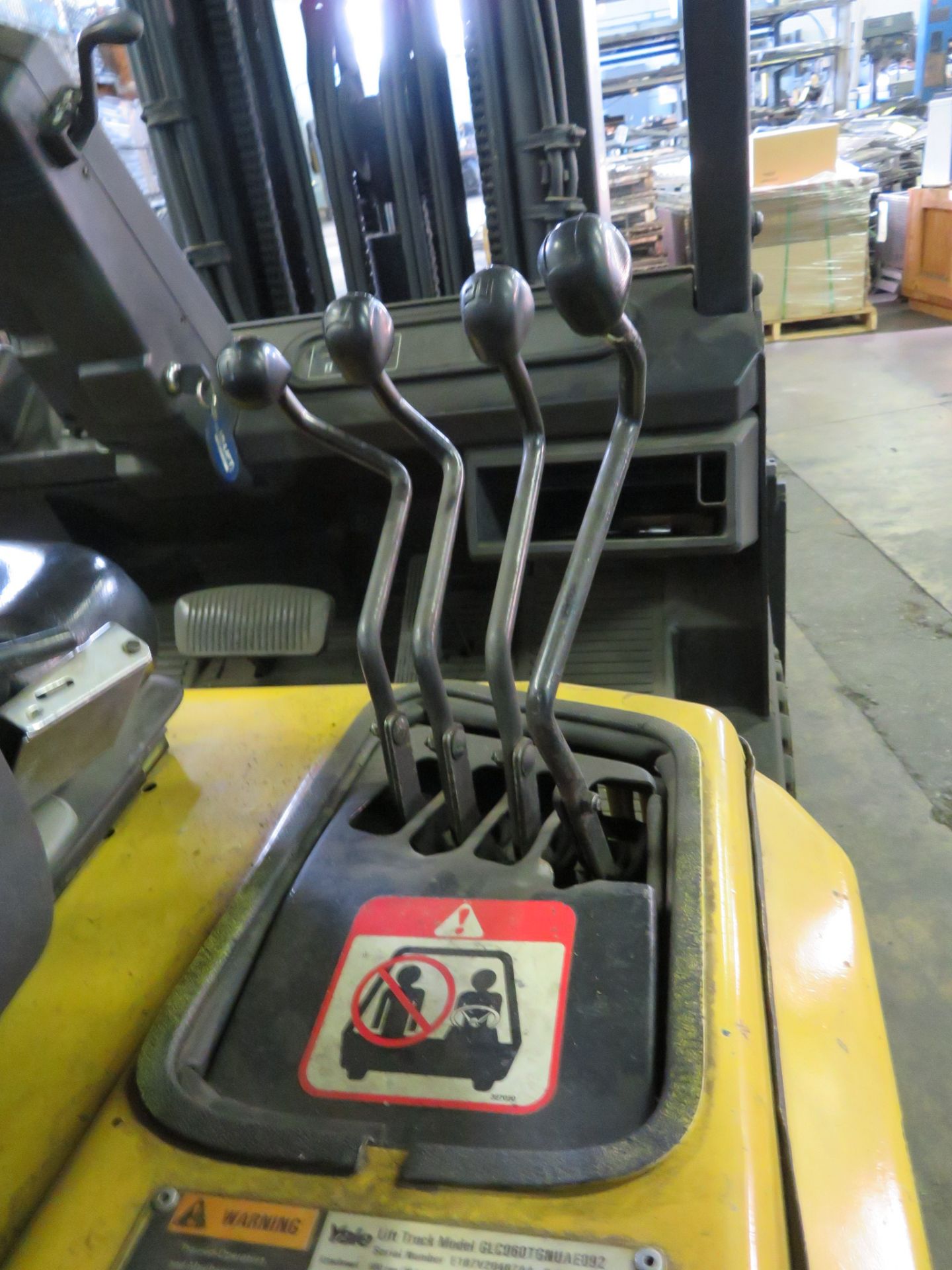 Yale 4650 lb. LP Forklift Model GLC060TGNUAE292, S/N E187V20467AA, Overhead Guard, Solid Tires, 205 - Image 3 of 4