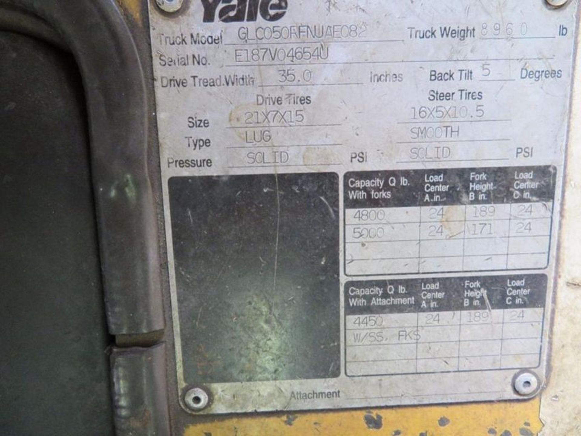 Yale 5000 lb. LP Forklift Model GLC050RFNUAE082, S/N E187V04654U, Overhead Guard, Solid Tires, 189 i - Image 5 of 5