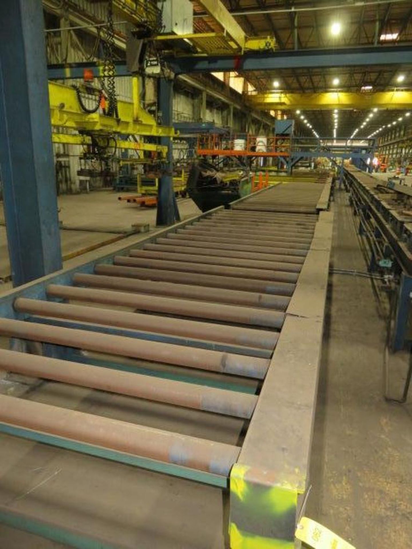 LOT: Over 250 ft. (est.) 72 in. Motorized Roller Conveyor