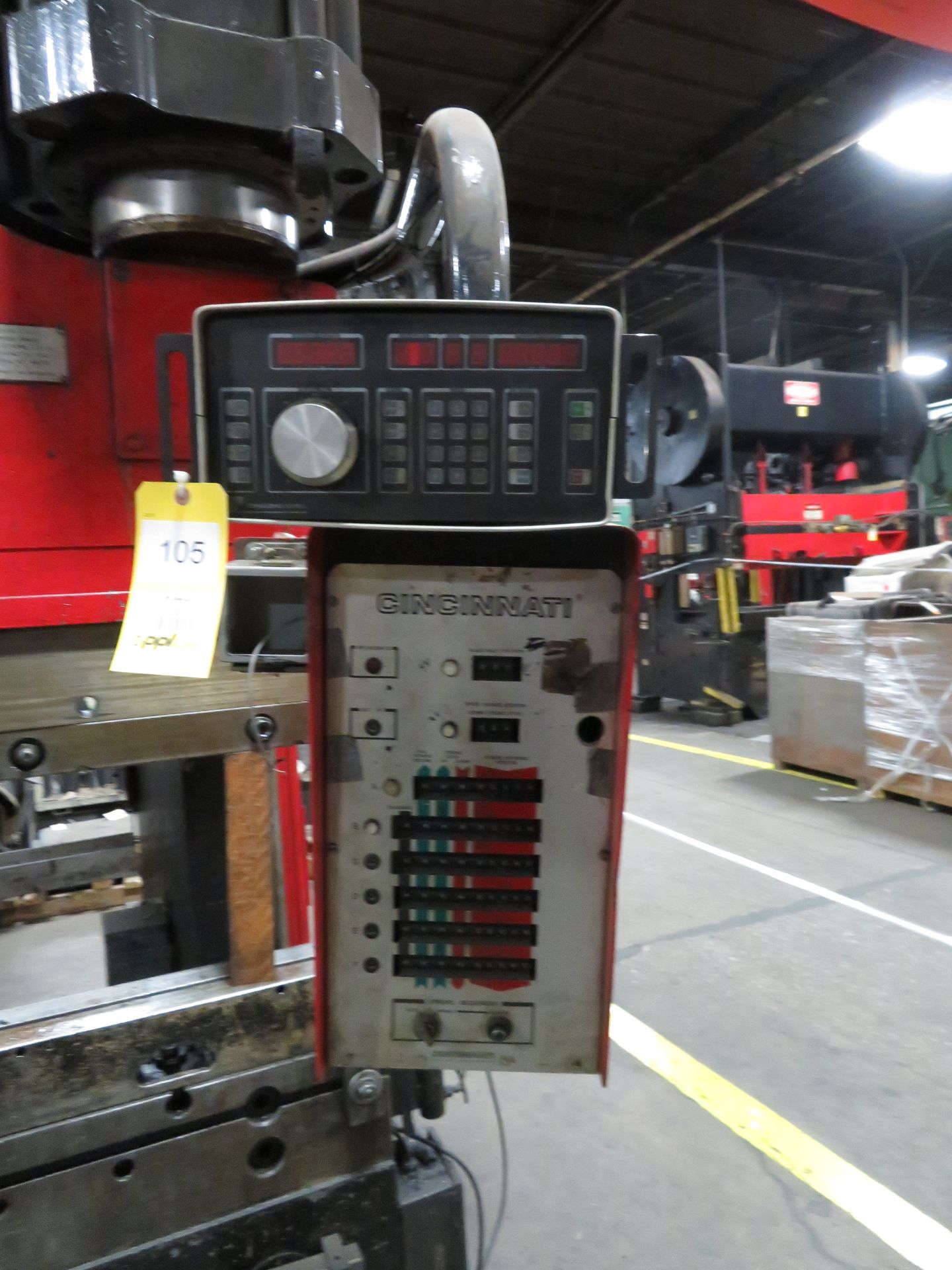 Cincinnati 350 Ton FormMaster Programmable Hydraulic Press Brake Model 350 FM10, S/N 44272, 12 in. - Image 3 of 4