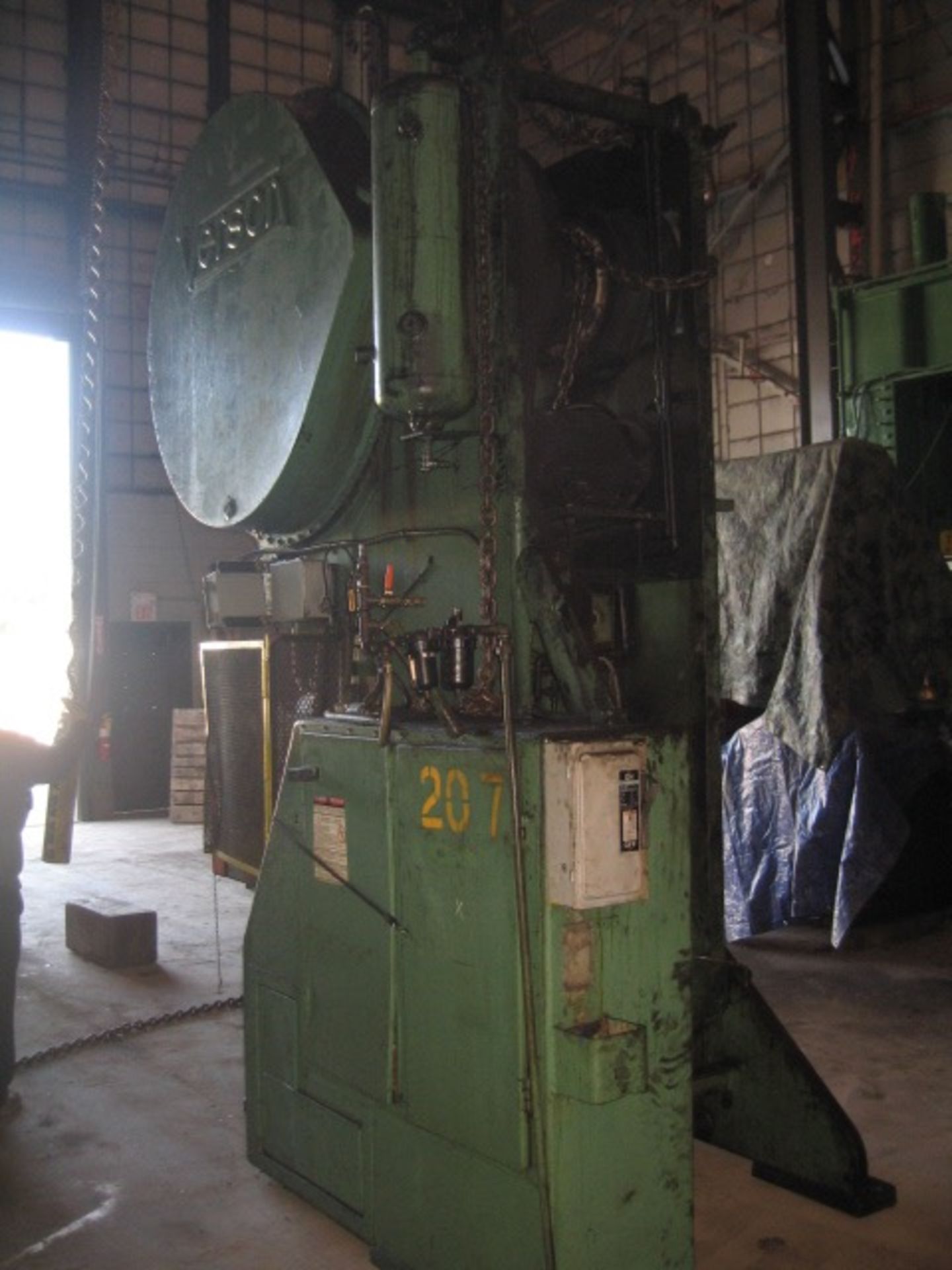 110 Ton Verson Model 110 OBI Press, s/n: 16908, 10" Stroke, 24" Shut Height, 5" Adjustment, 50" - Image 3 of 4