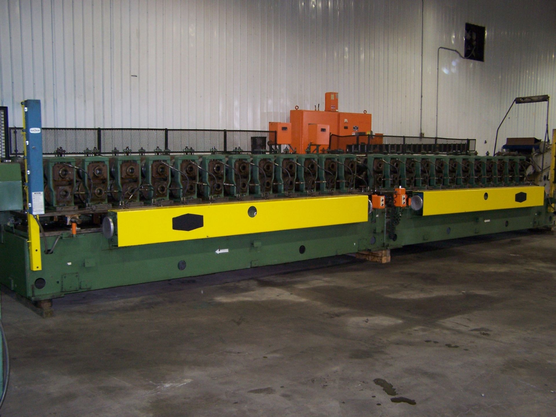 24 Stand Tishken Model 24-HWAS-3 Rollformer, s/n: 20679-1091, Year: 1991, 3" Spindle Diameter, 30"- - Image 2 of 7