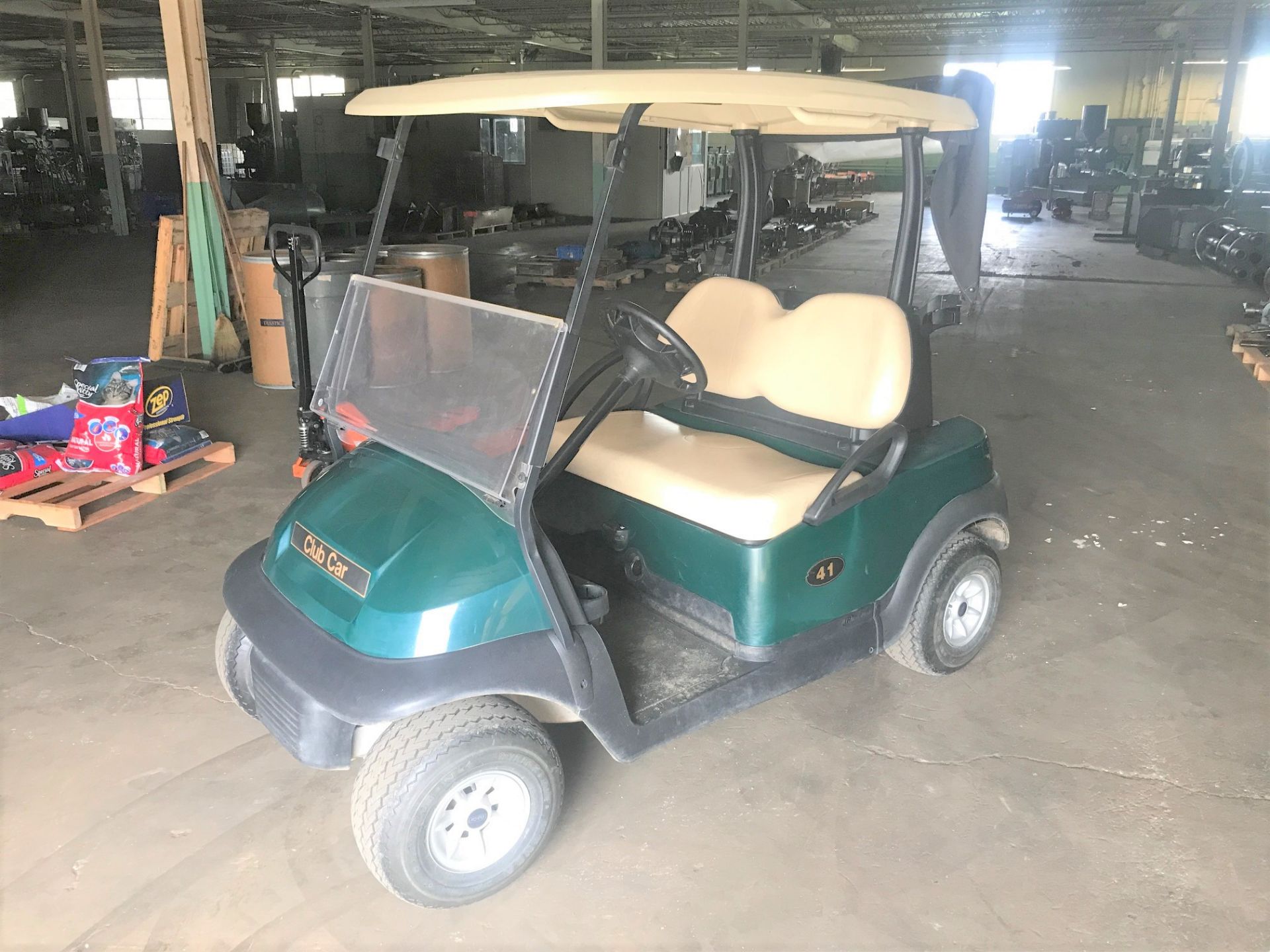 2013 Club Car Precedent i2, Electric, 48 volt with charger