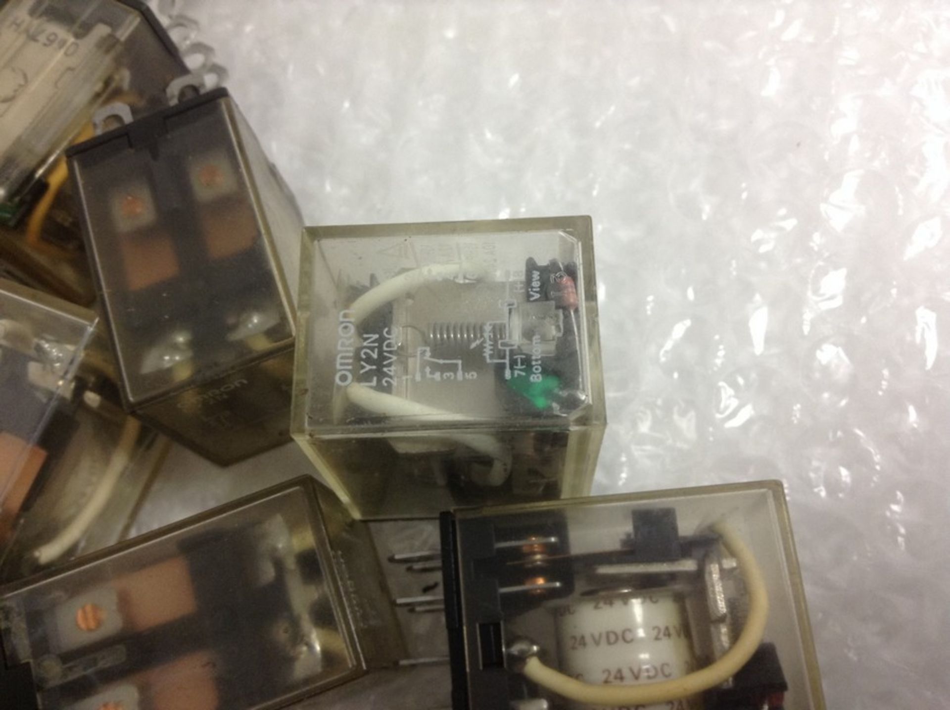 Lot of Omron LY2N 24 VDC relays 24 VDC coil - Image 2 of 2
