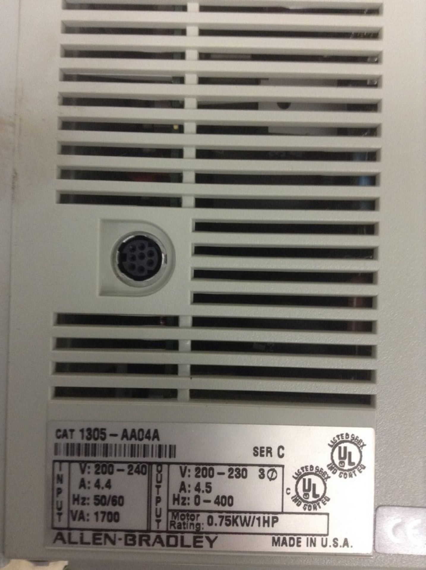 Allen-Bradley AC inverter model 1305-AA04A Lot of 4; DRIVE 1HP 3-PH 230VAC OUT 4.5Amp - Image 2 of 2
