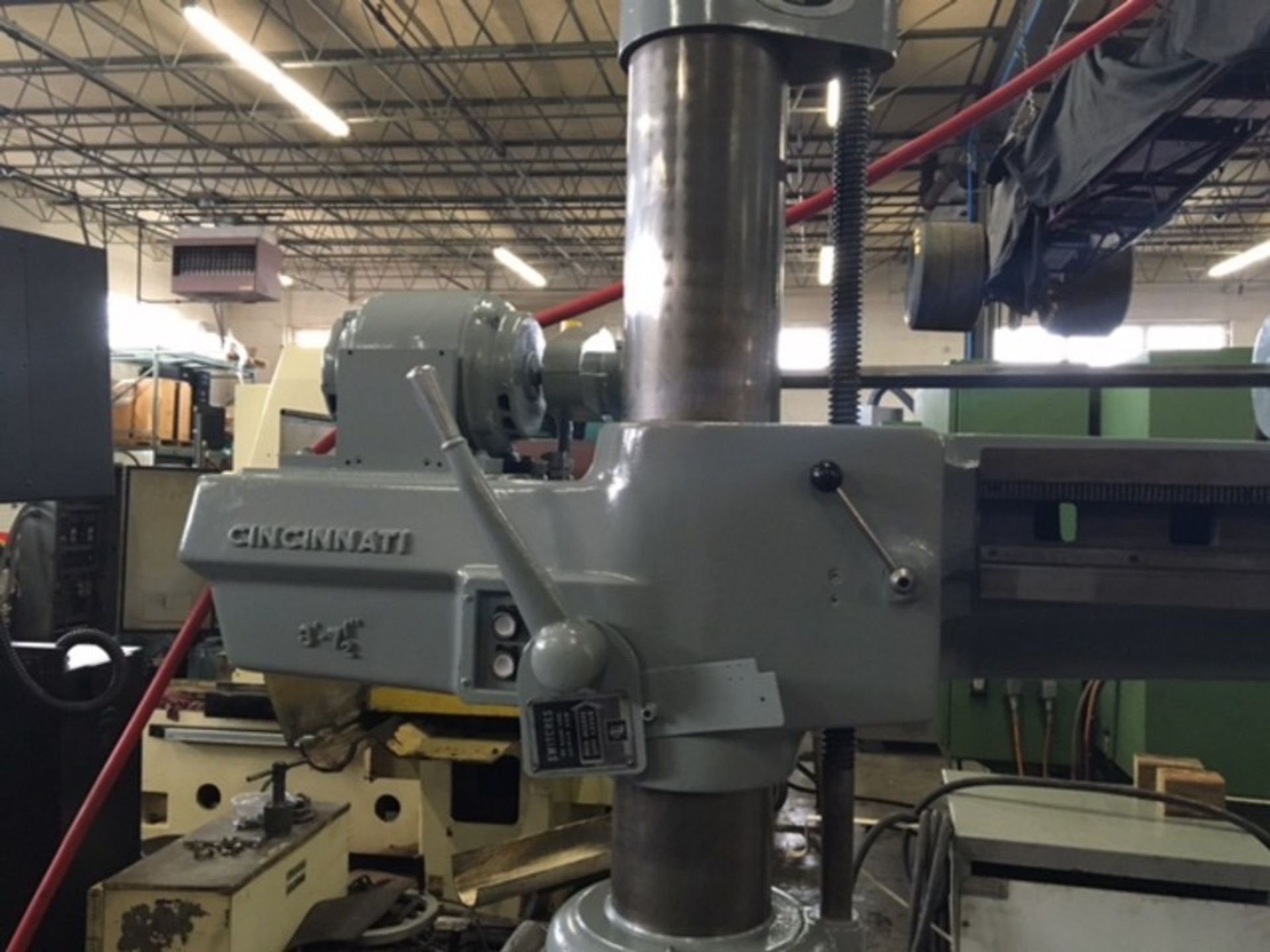 CINCINNATI RADIAL DRILL 3'X7.5" COLUMN, S/N 1LE1A5H-21, NEW 1959 - Image 2 of 8