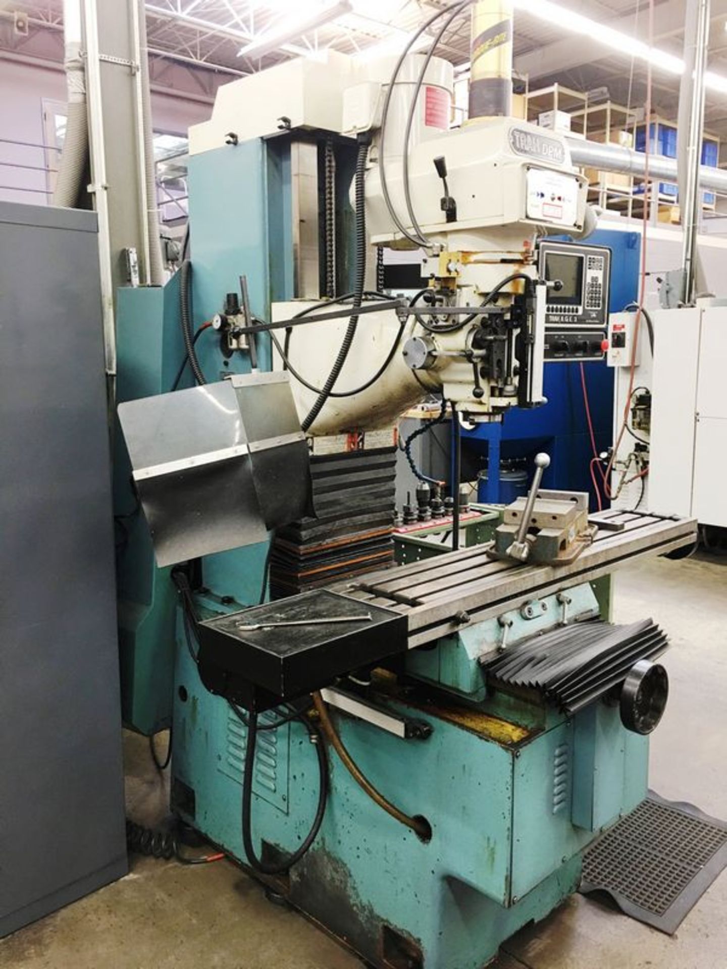 Trak DPM 3 Axis Bed Type Vertical Tool Room Milling Machine, S/N 98-4449 - Bild 3 aus 5