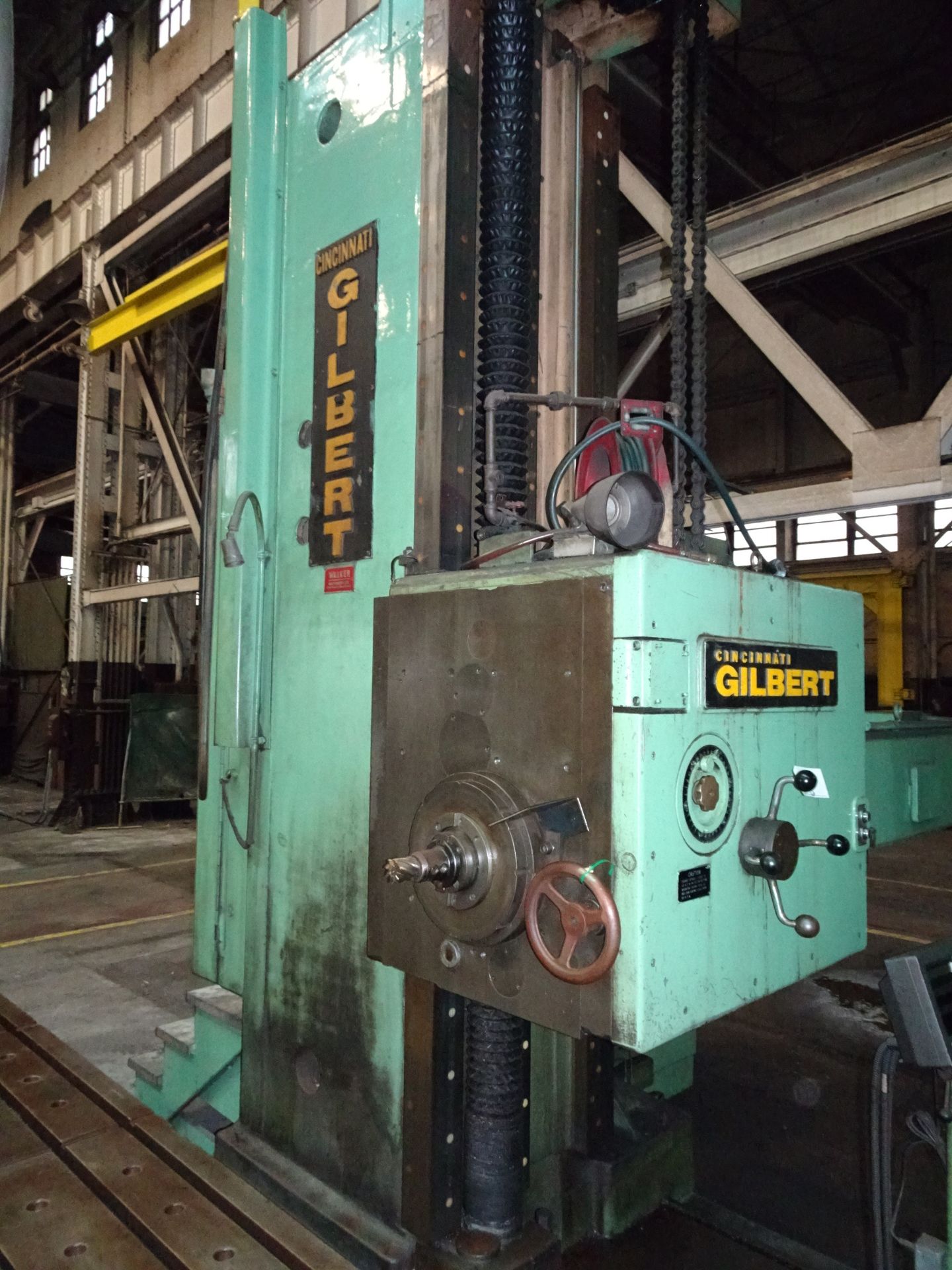 5" CINCINNATI GILBERT SERIES "J" TABLE TYPE HORIZONTAL BORING MILL - Image 4 of 8