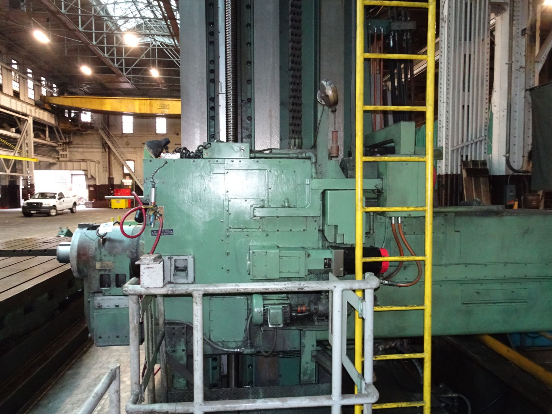 6" GIDDINGS & LEWIS 75-H60-UF CNC FLOOR TYPE HORIZONTAL BORING MILL - Image 4 of 11