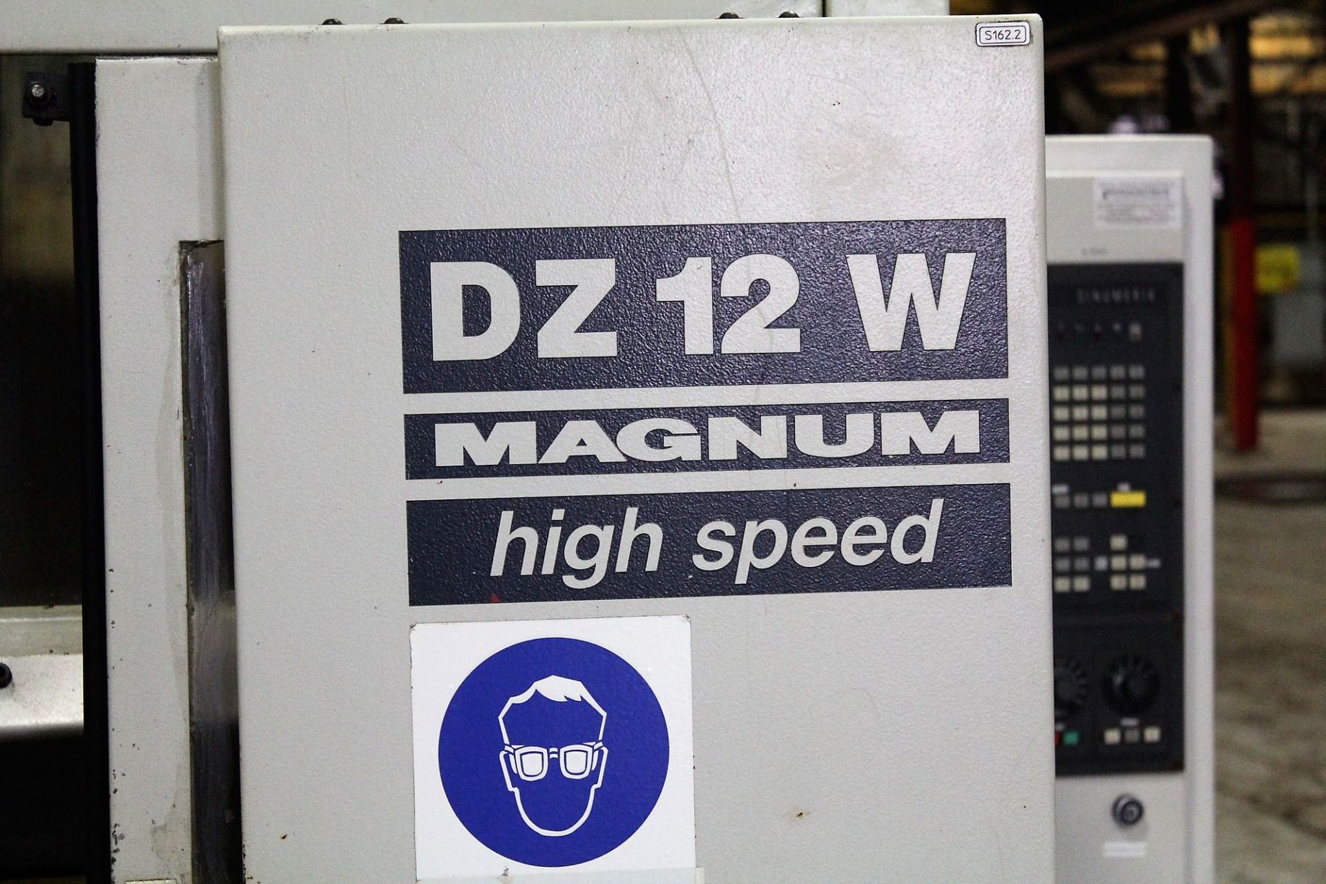 CHIRON DZ-12W MAGNUM HIGH SPEED CNC TWIN SPINDLE VERTICAL MACHING CENTER WITH PALLET CHANGER - Image 15 of 33