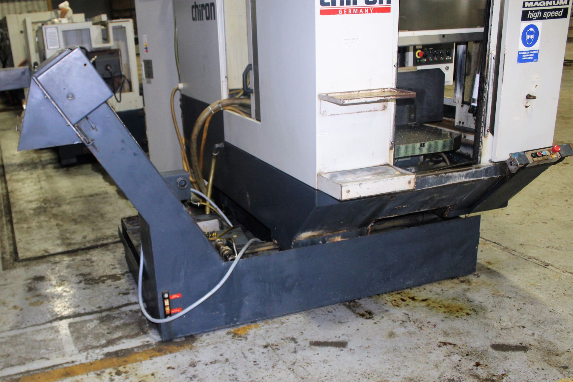 CHIRON DZ-12W MAGNUM HIGH SPEED CNC TWIN SPINDLE VERTICAL MACHING CENTER WITH PALLET CHANGER - Image 13 of 33