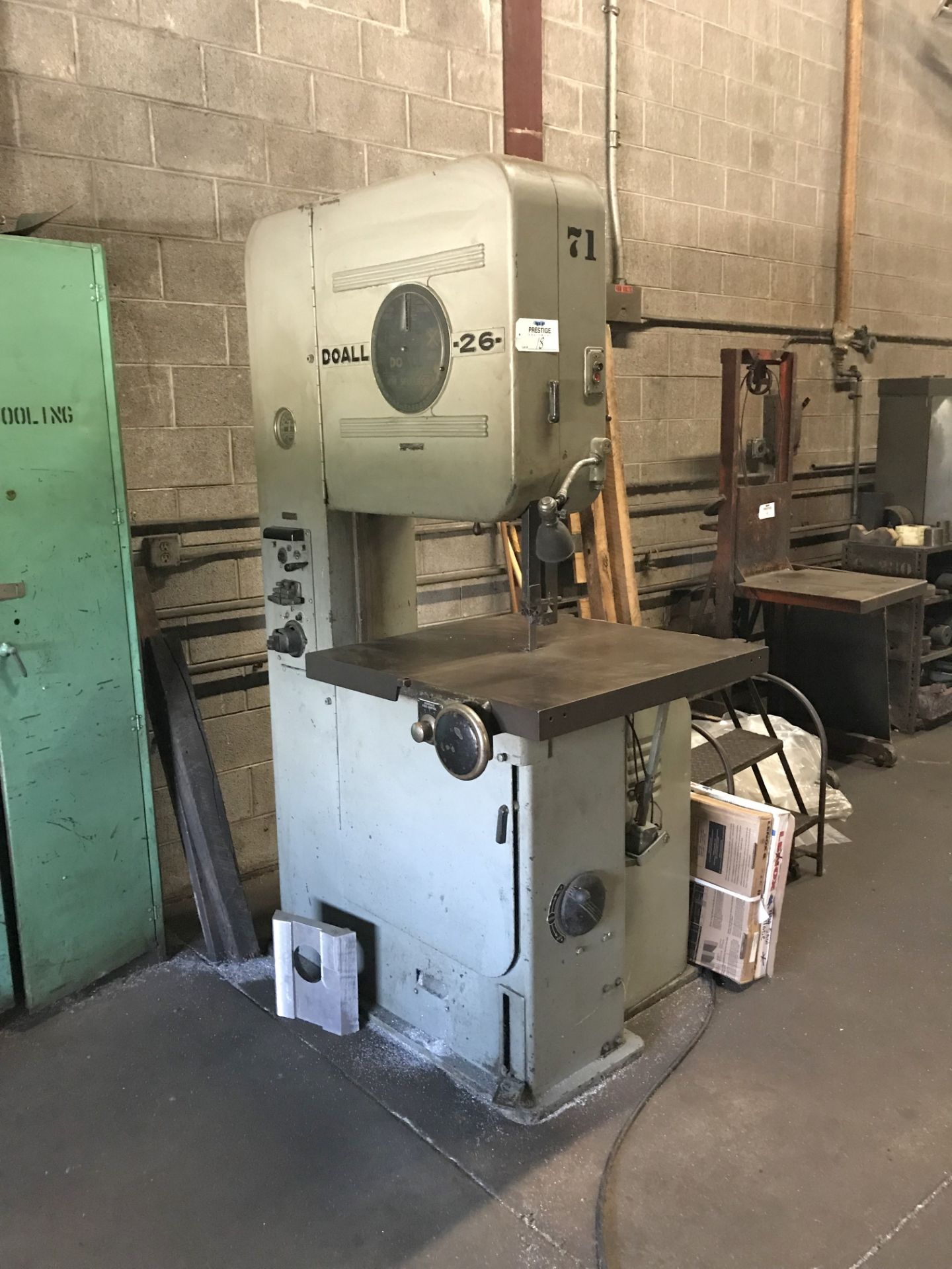 Doall Model 26 Vertical Band Saw