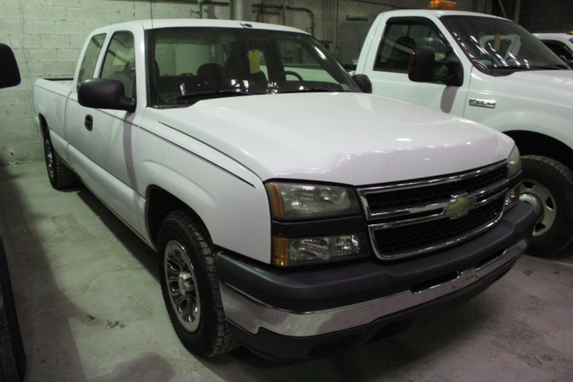 2006 CHEVROLET SILVERADO EXTENDED CAB, 77,000 MILES, 1GCEC19Z86E1857678