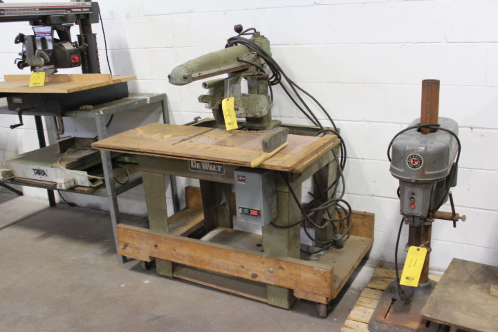 DEWALT GWM RADIAL ARM SAW