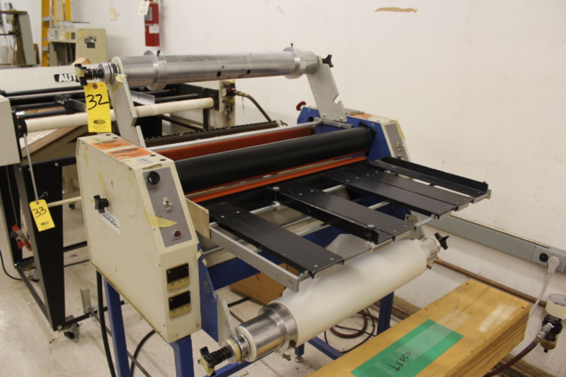 LEDCO 25" MODEL HEAVY DUTY "WORKHORSE" 2-SIDED LAMINATOR WITH NEW SPARE ROLLERS WITH STATIC BAR - Image 2 of 2