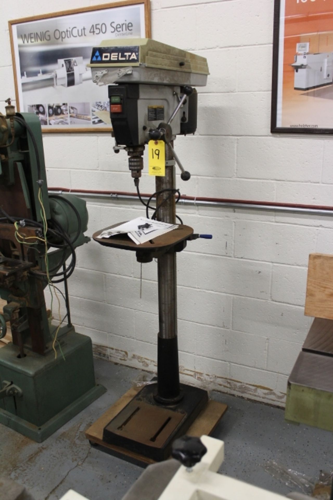 DELTA 17-965 PEDESTAL DRILL PRESS, 110-120V, S/N 019548W2063 - Image 2 of 2