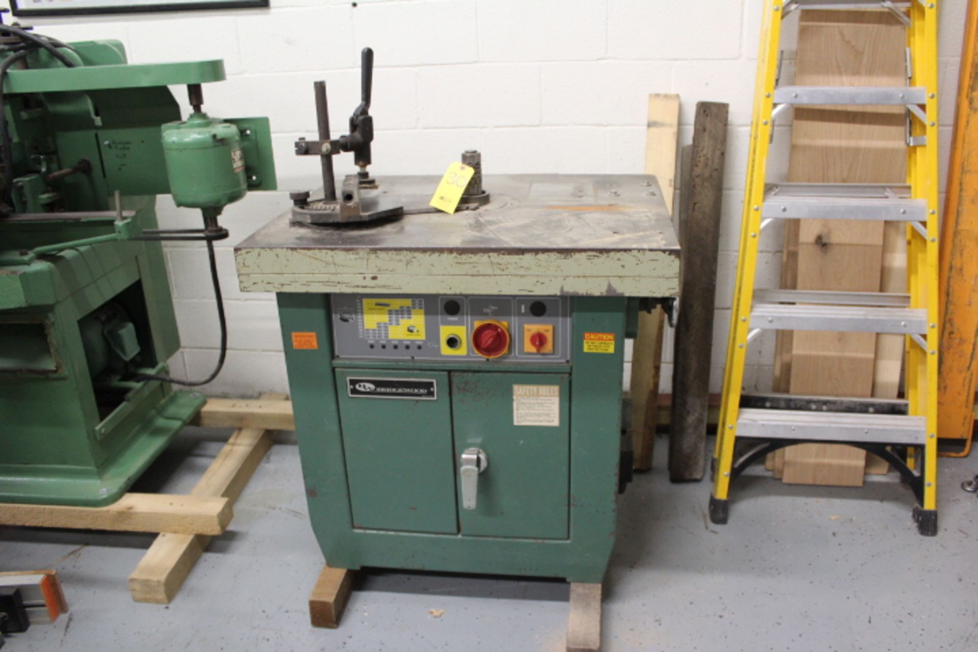 2002 BRIDGEWOOD MODEL BW-511MS SHAPER, 3 PHASE, 5 HP, 220V, S/N 0002094