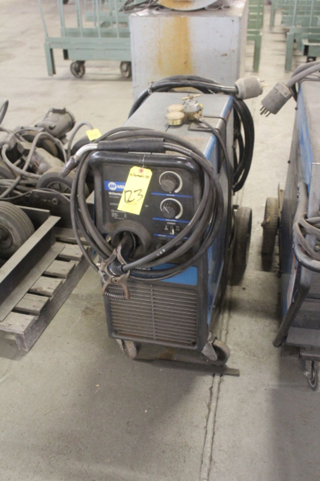 MILLER MILLERMATIC 251 MIG WELDER