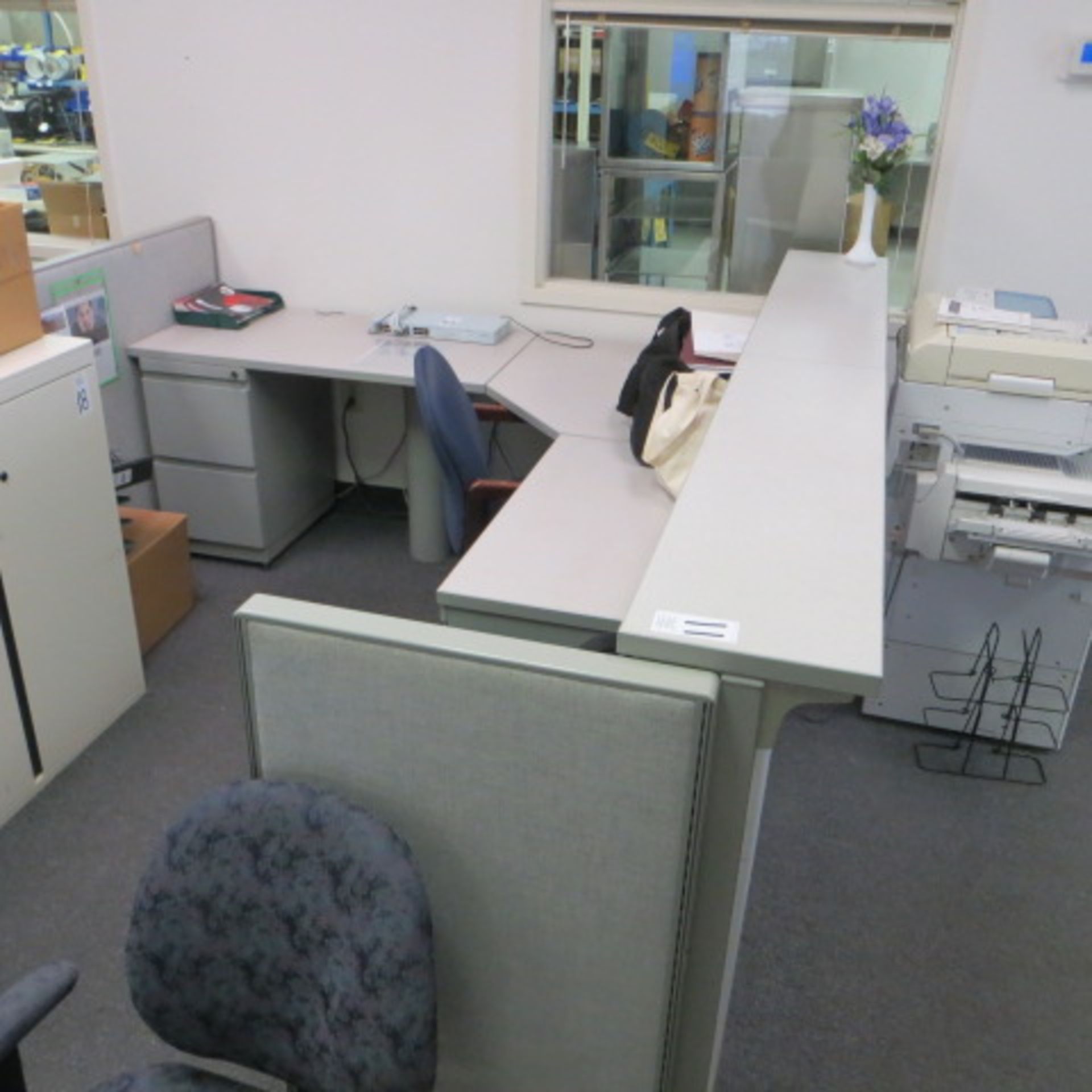 90" X 101" WORKSTATION WITH CURVED WORKTOP, PEDESTALS, O/H CAB & 2 DR LATERAL FILE - Image 2 of 3