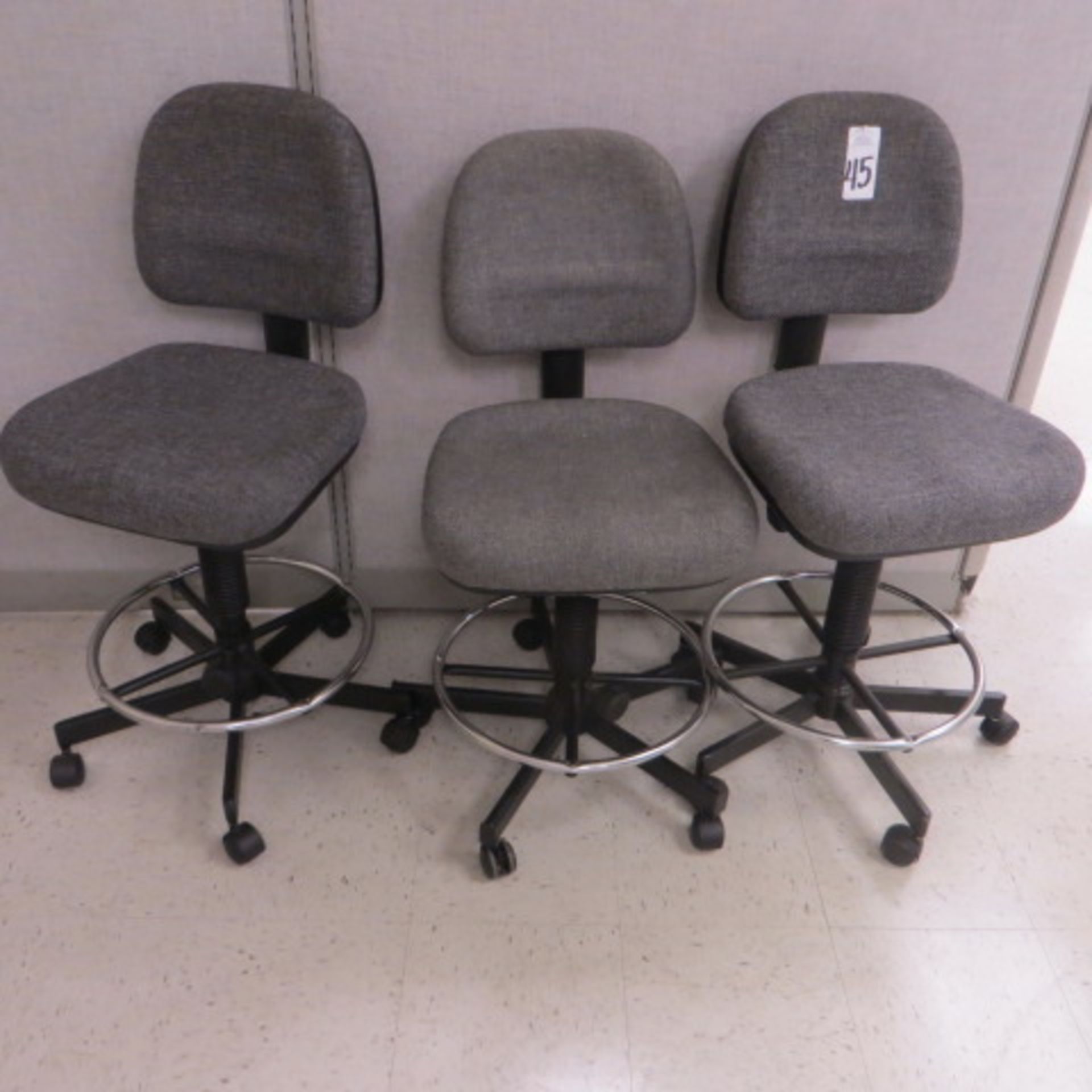 3 PNEUMATIC BASE UPN STOOLS