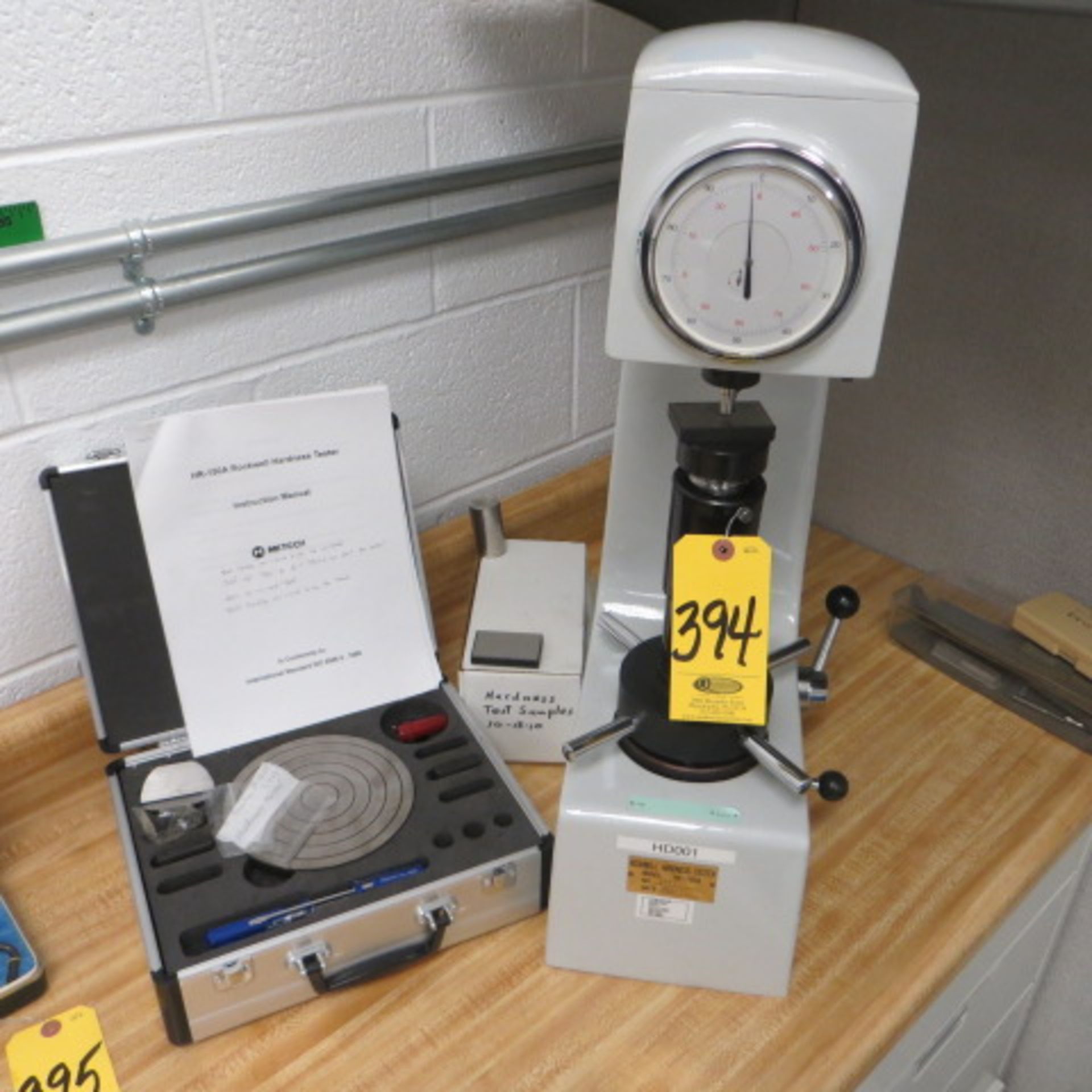 ROCKWELL HR-150A HARDNESS TESTER WITH TEST BLOCK
