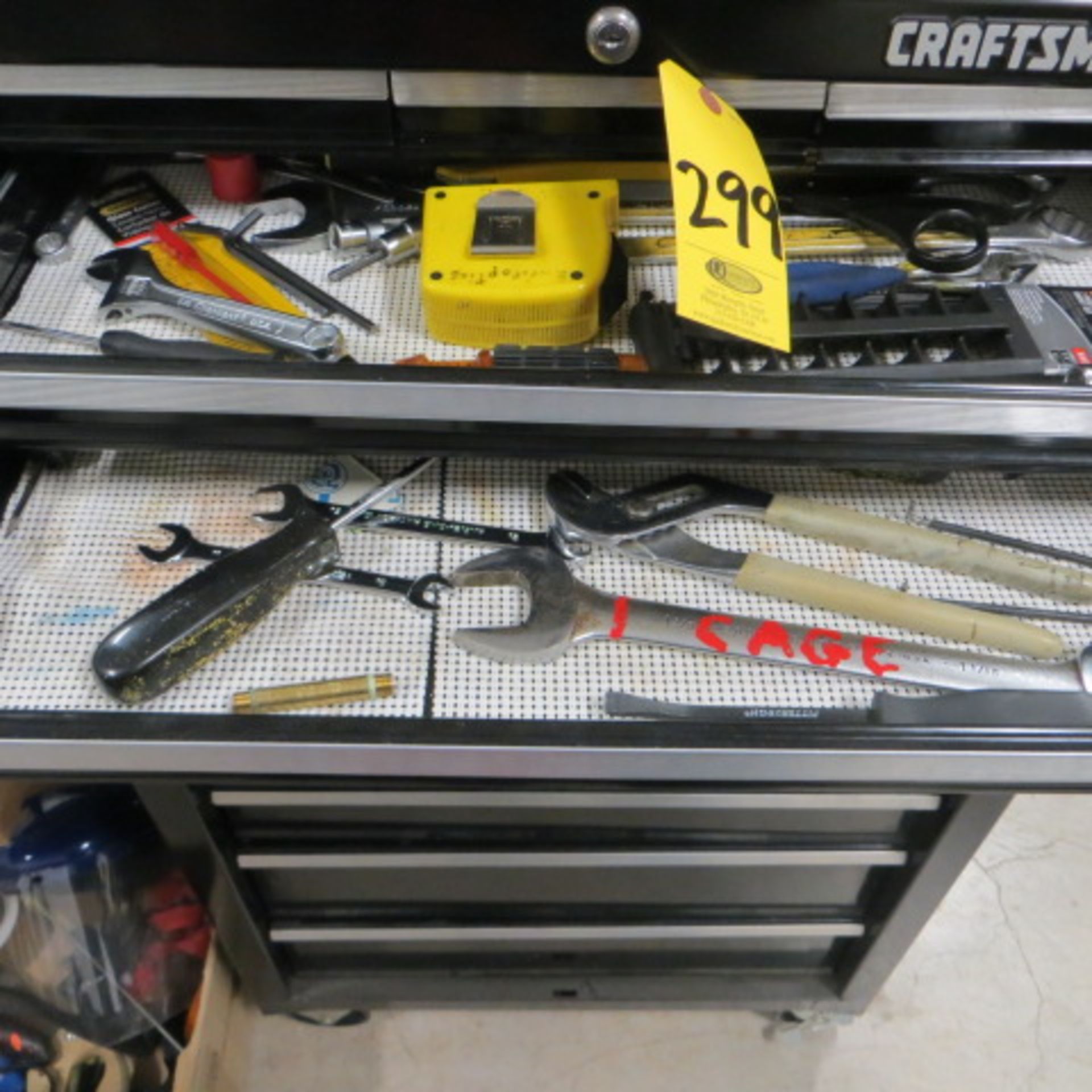CRAFTSMAN TOOL BOX AND CONTENTS - Image 4 of 7