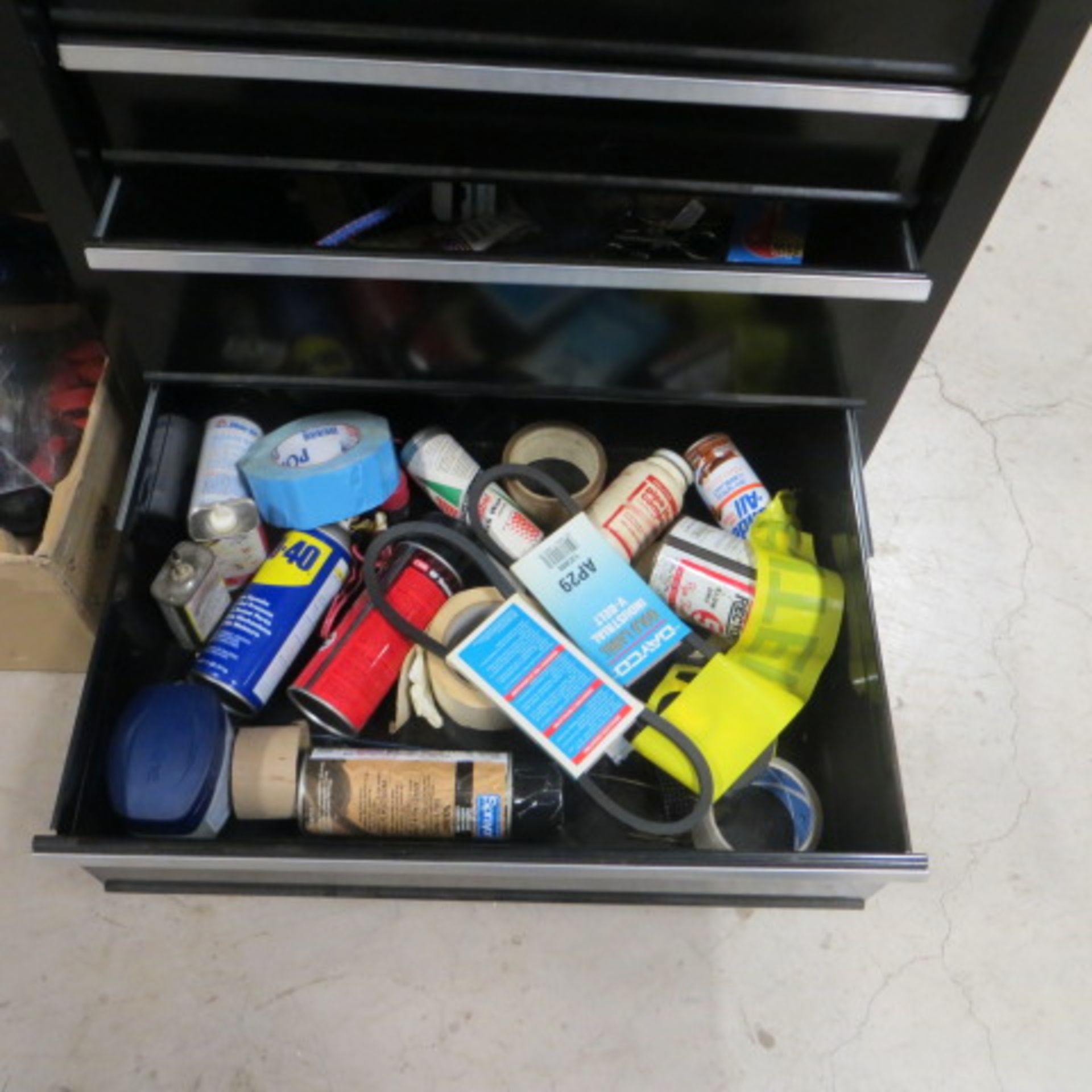 CRAFTSMAN TOOL BOX AND CONTENTS - Image 7 of 7