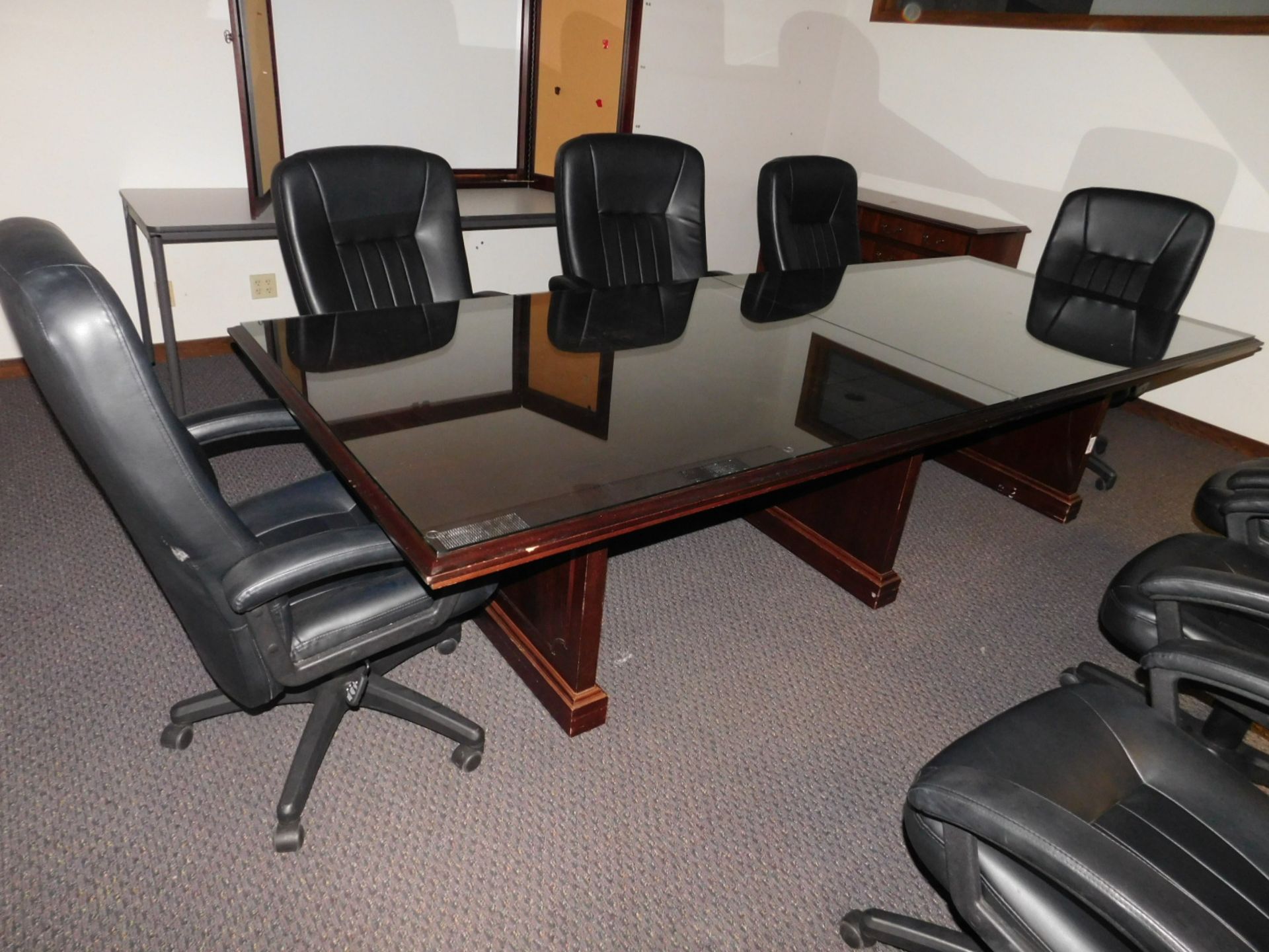 PAOLI 42" X 10' TRADITIONAL CONFERENCE TABLE - MAHOGANY - GLASS TOP - REALLY NICE TABLE - Image 2 of 2