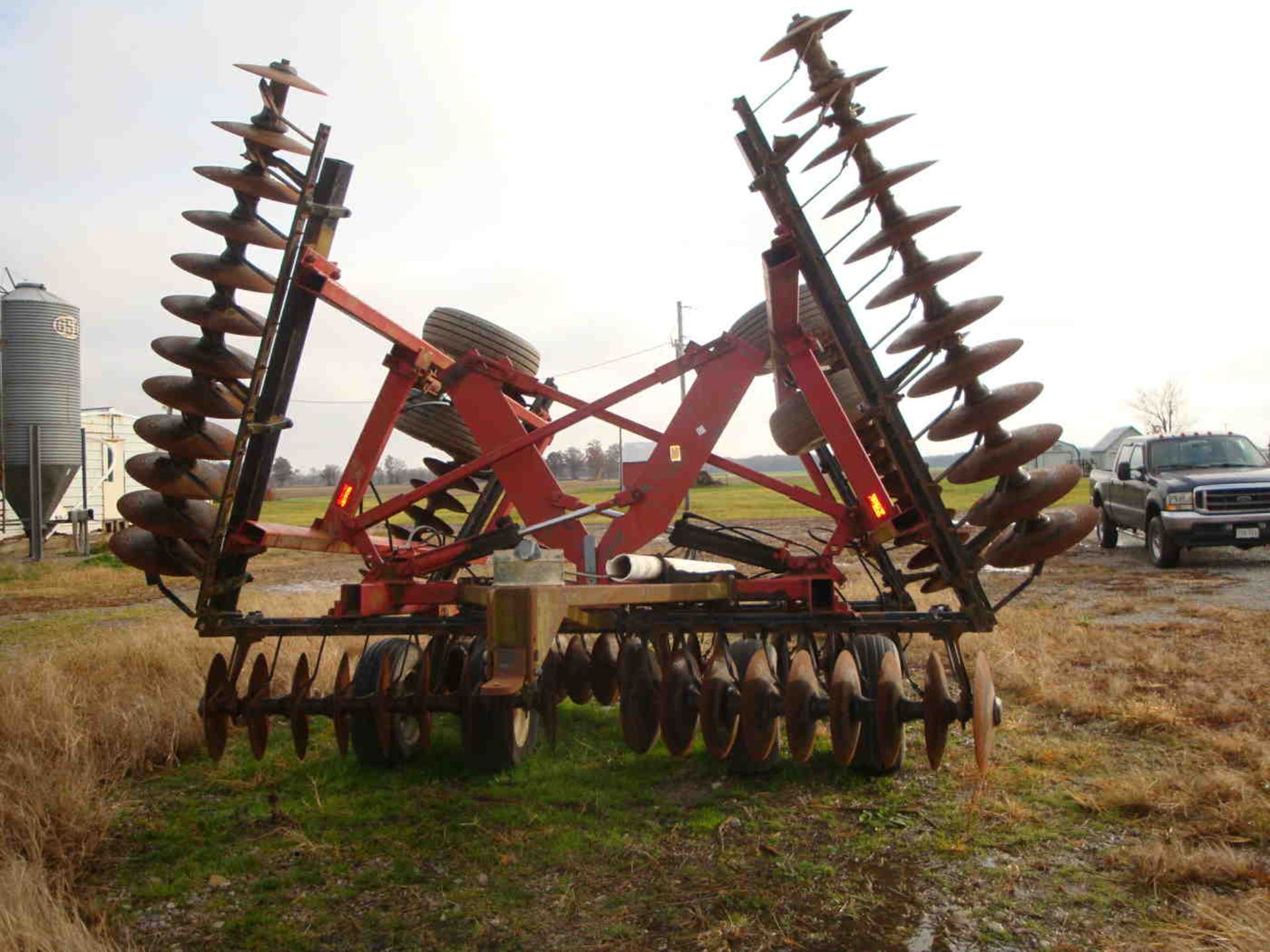 IH 496 disk 25ft newer blades & bearings - Image 4 of 6