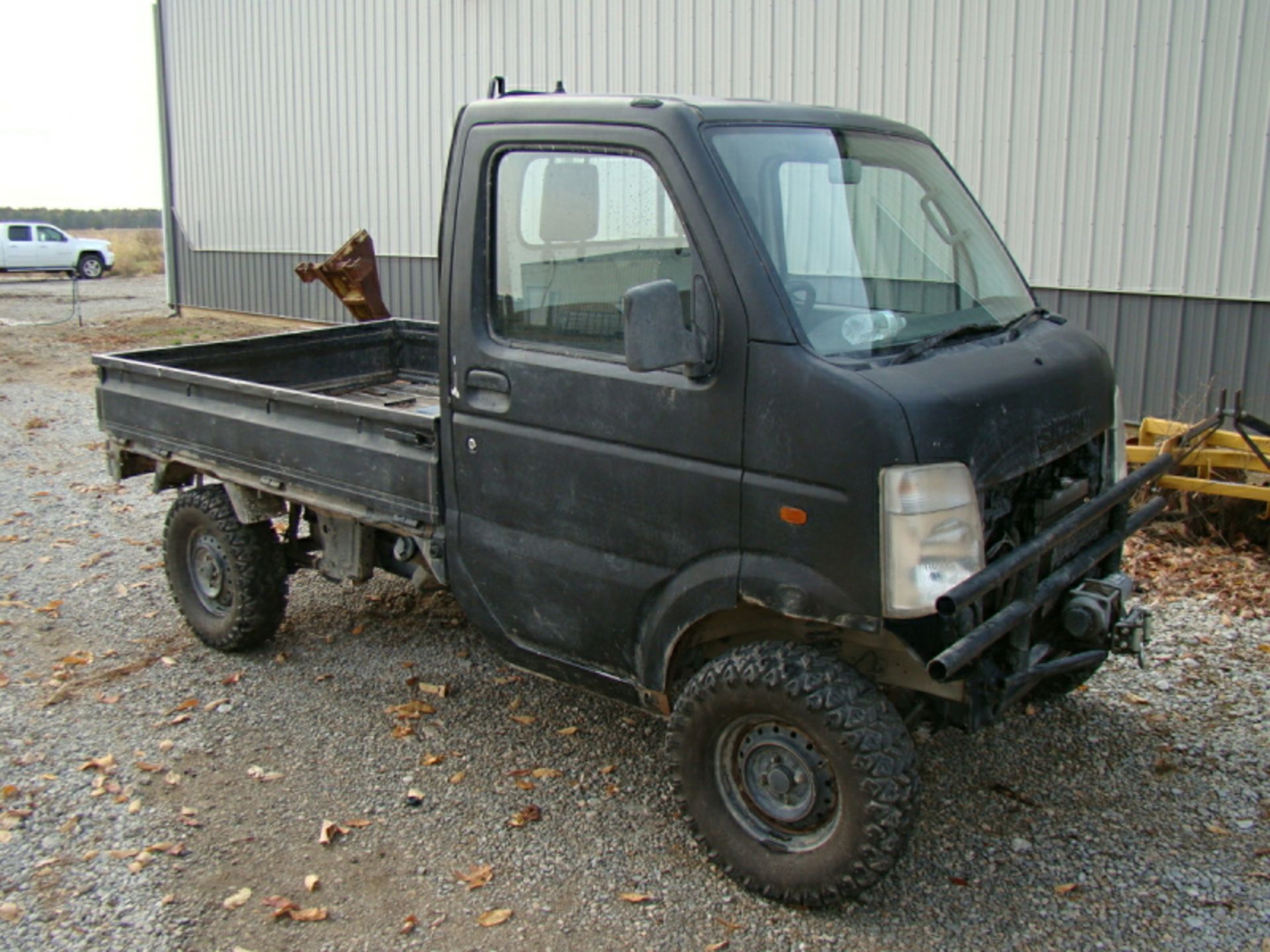 2003 Suzuki Carry Mini truck, 5spd, 4x4, fuel injected, 57,088 Kilometers;