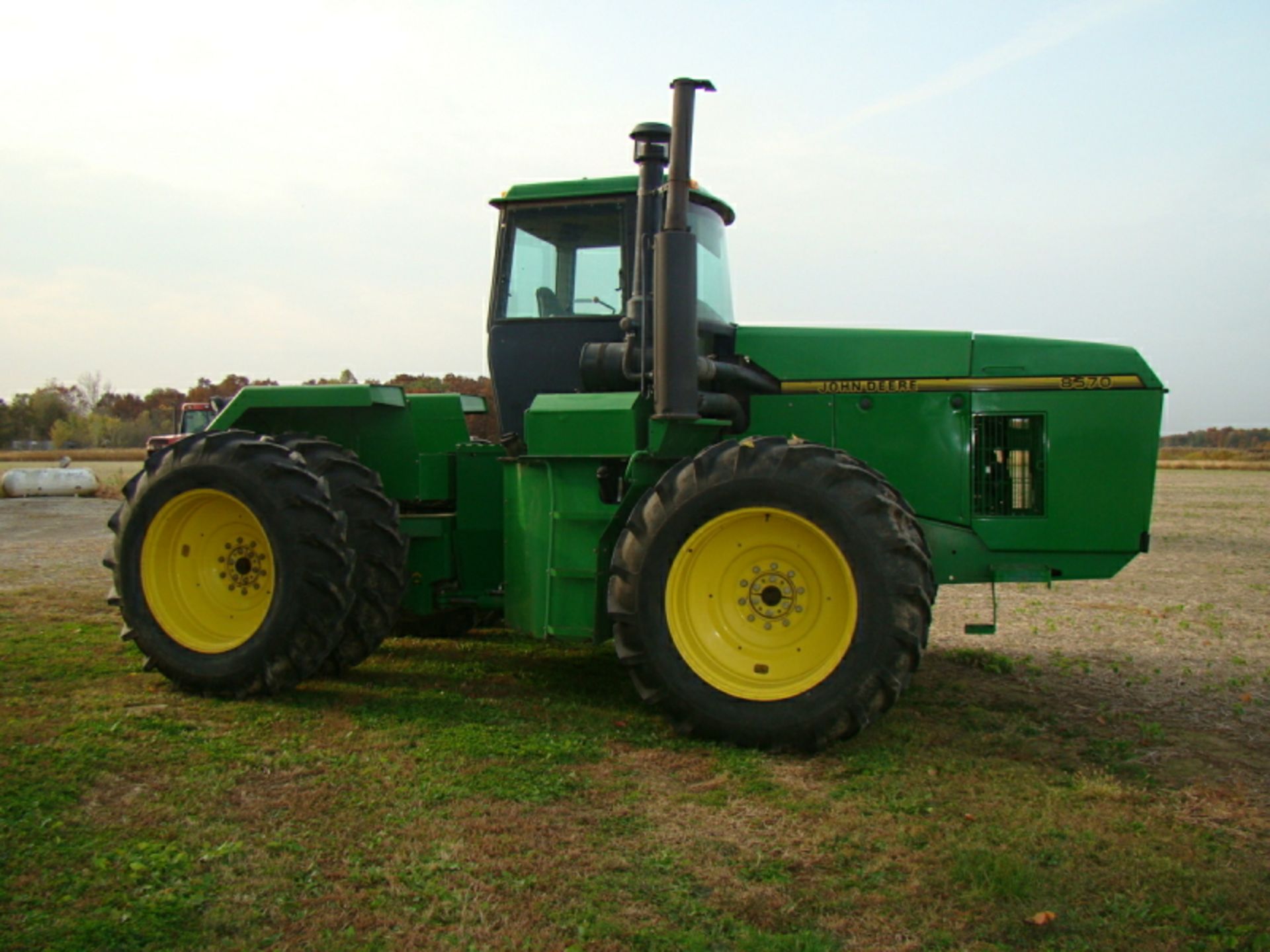 1994 John Deere 8570 tractor, 4x4, 6,357 hours, new head gasket in 2014, New bushings for - Image 5 of 10