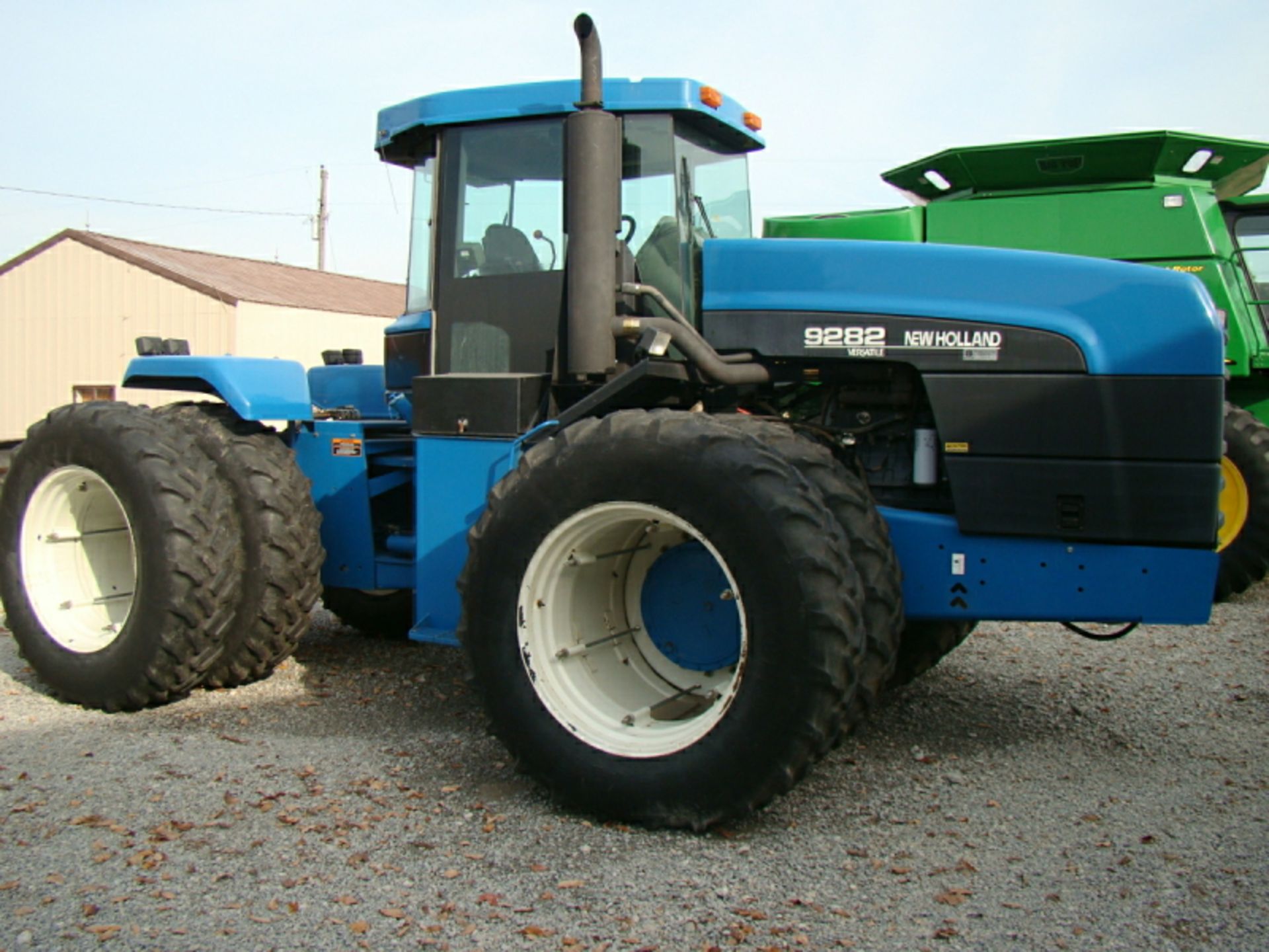 1996 New Holland 9282 tractor, 4x4, 3,515 hours, 5.9 Cummins, Good Year 18.4-38 duals 50%, - Image 6 of 26