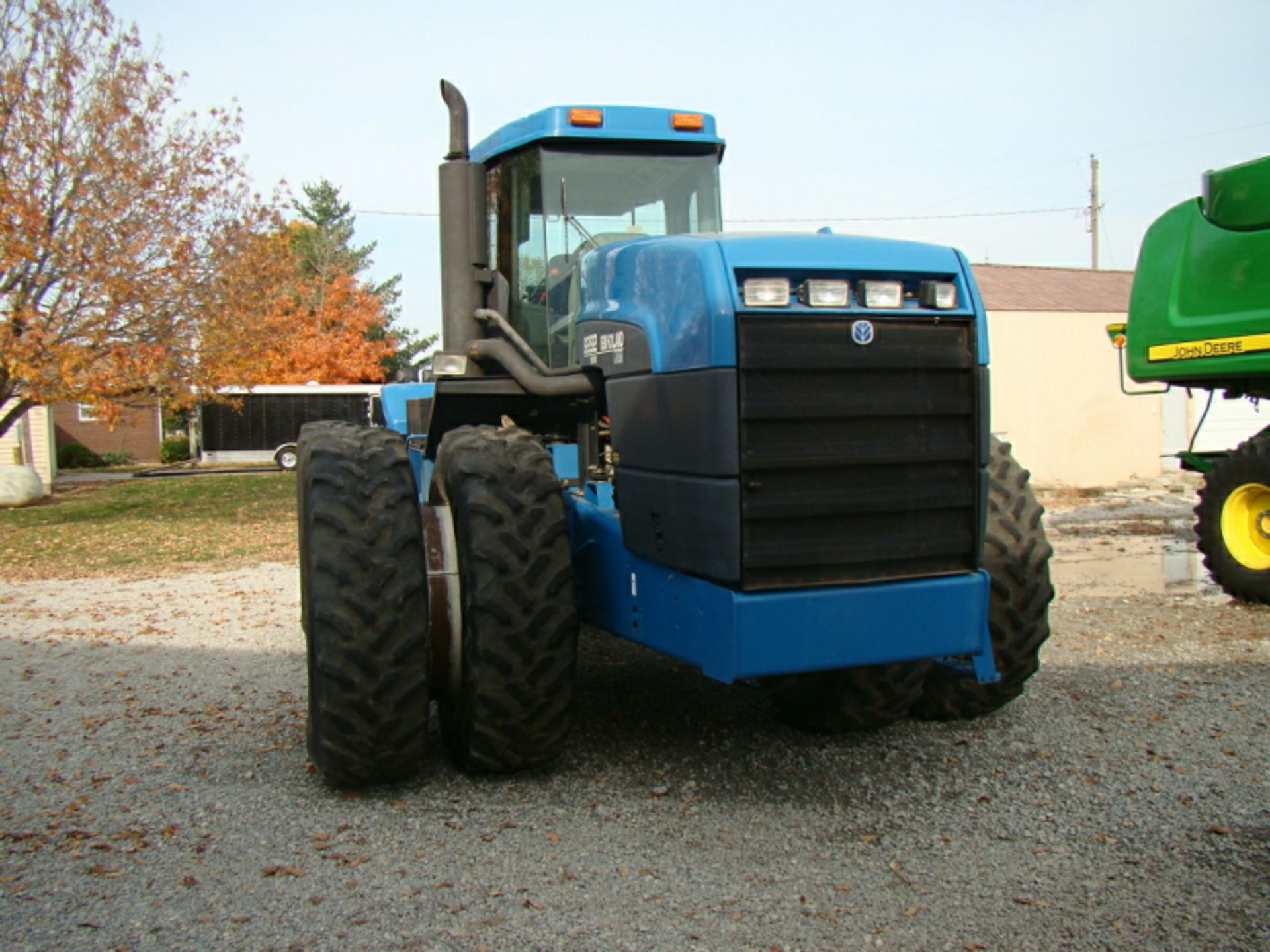 1996 New Holland 9282 tractor, 4x4, 3,515 hours, 5.9 Cummins, Good Year 18.4-38 duals 50%, - Image 4 of 26