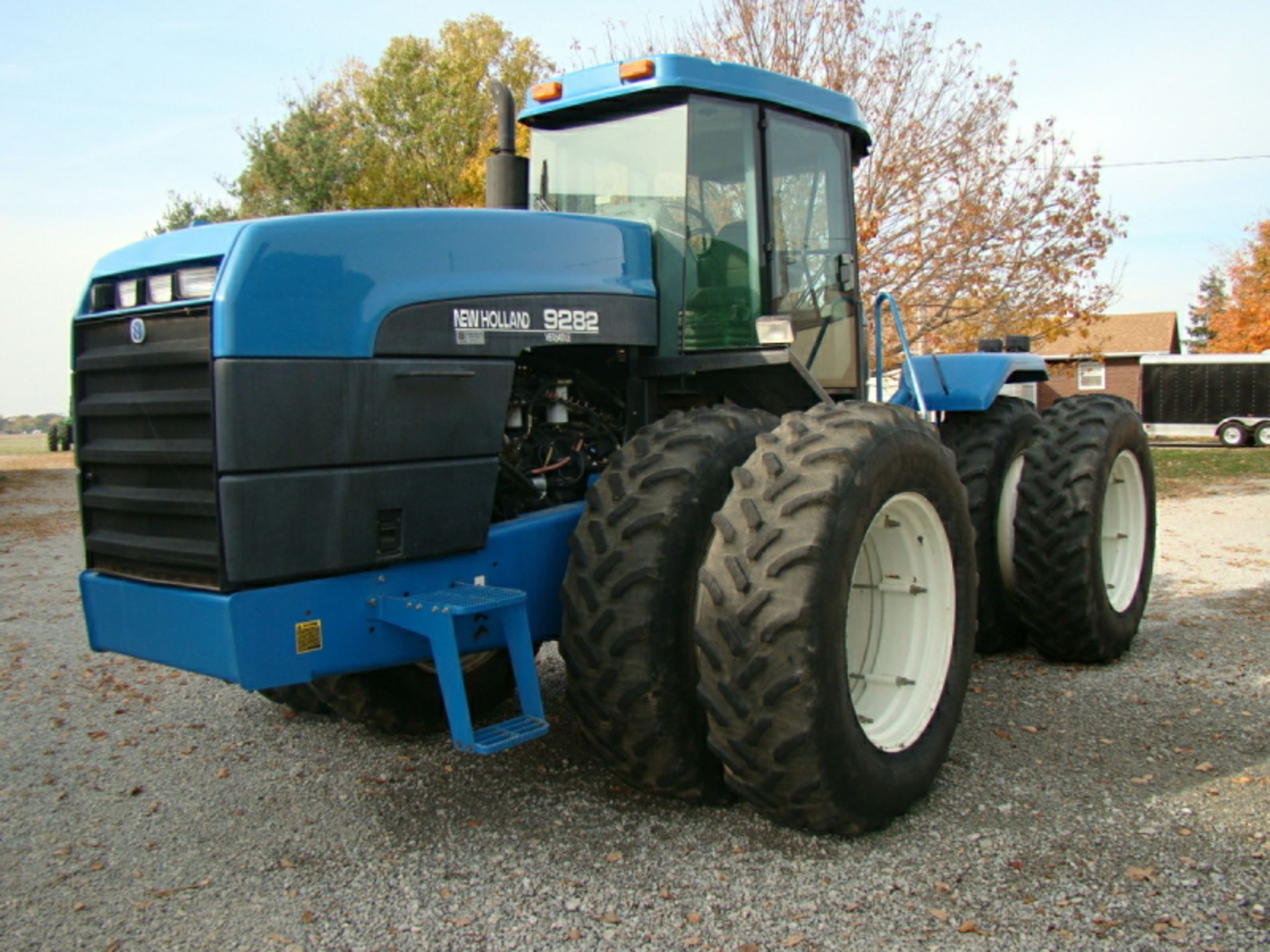 1996 New Holland 9282 tractor, 4x4, 3,515 hours, 5.9 Cummins, Good Year 18.4-38 duals 50%,