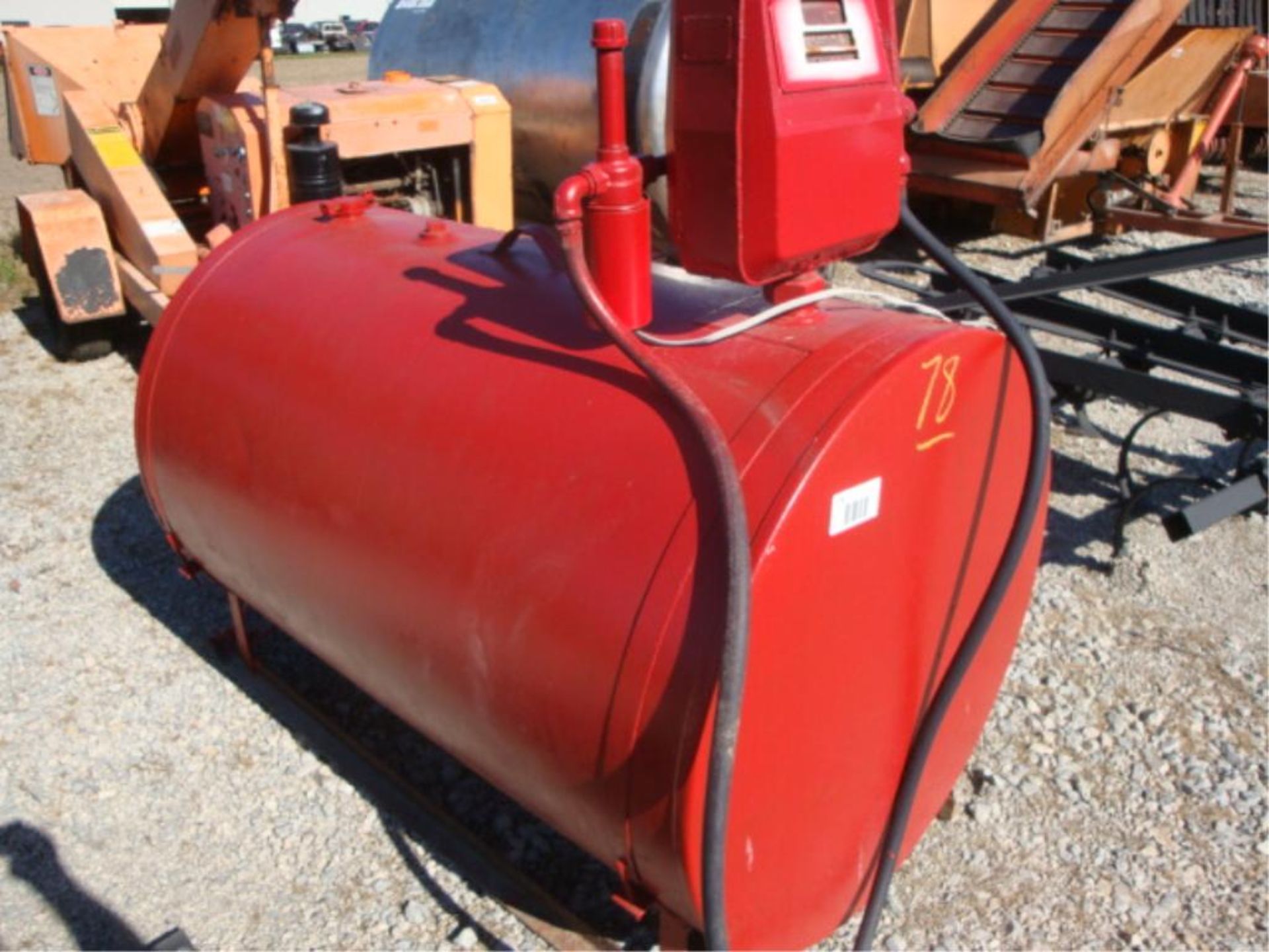 300 gal fuel tank w/pump - Image 2 of 2