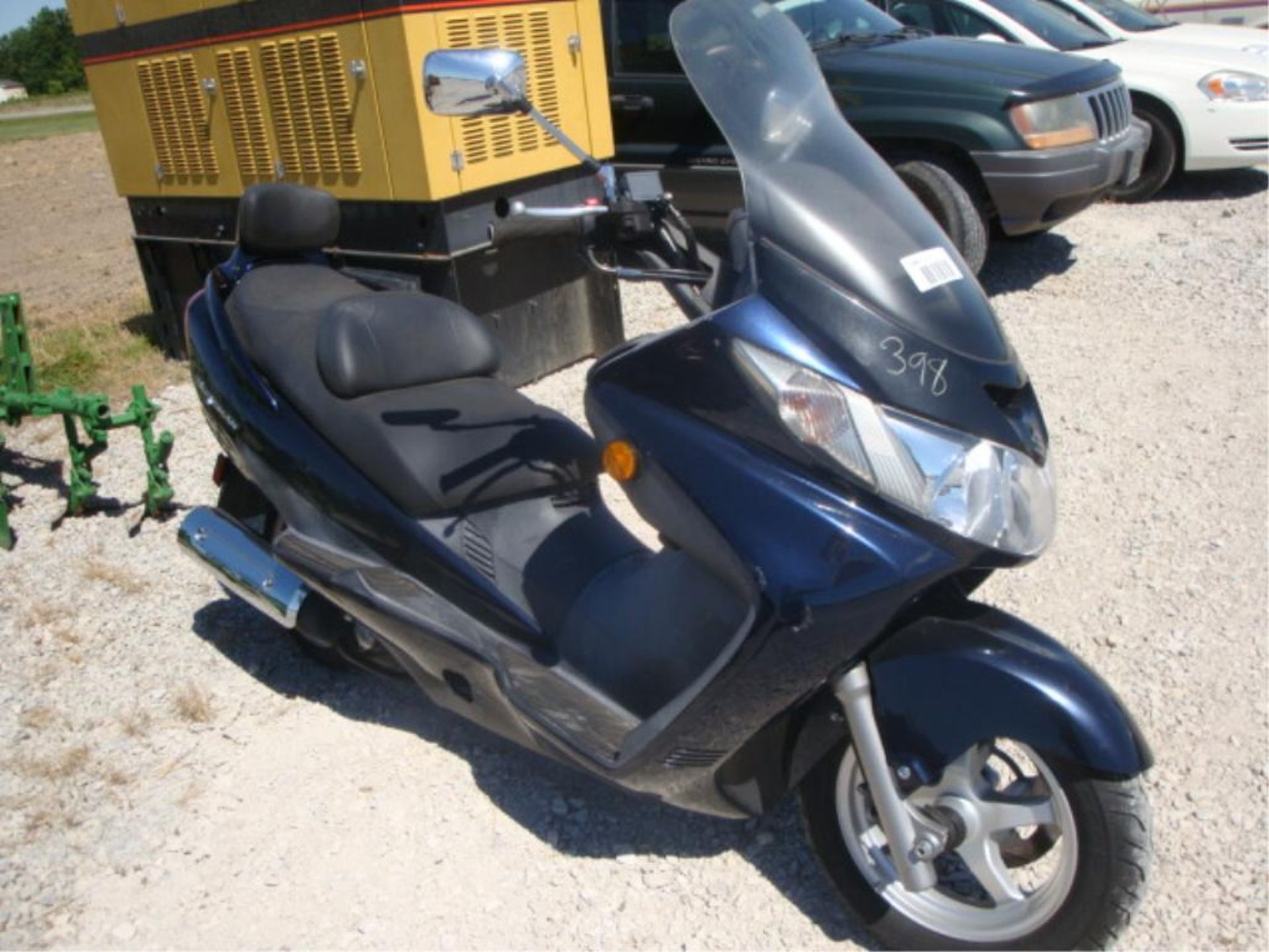 (Title) 2004 Suzuki Burgman scooter, <6000 miles,400cc