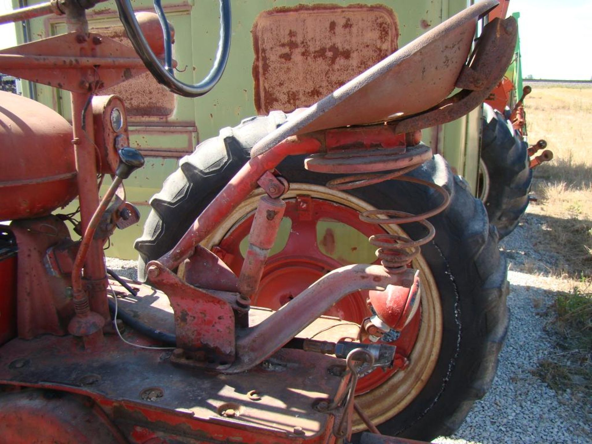 IH model M tractor, NF, gas - Image 9 of 12