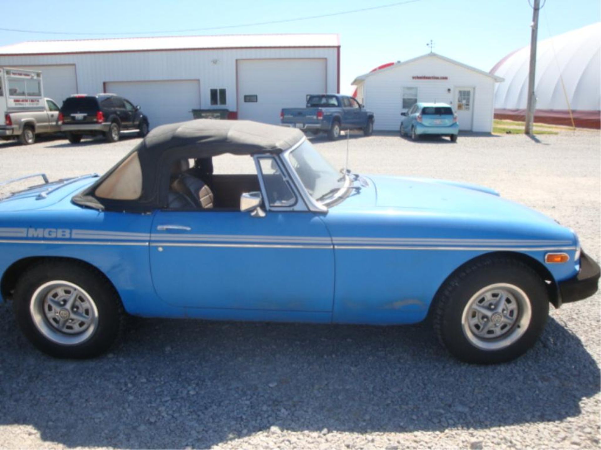 (Title) 1979 MGB, 14,890 miles on ODO,New in 2014: fuel pump, gas tank, clutch, radiator rodded - Image 11 of 34