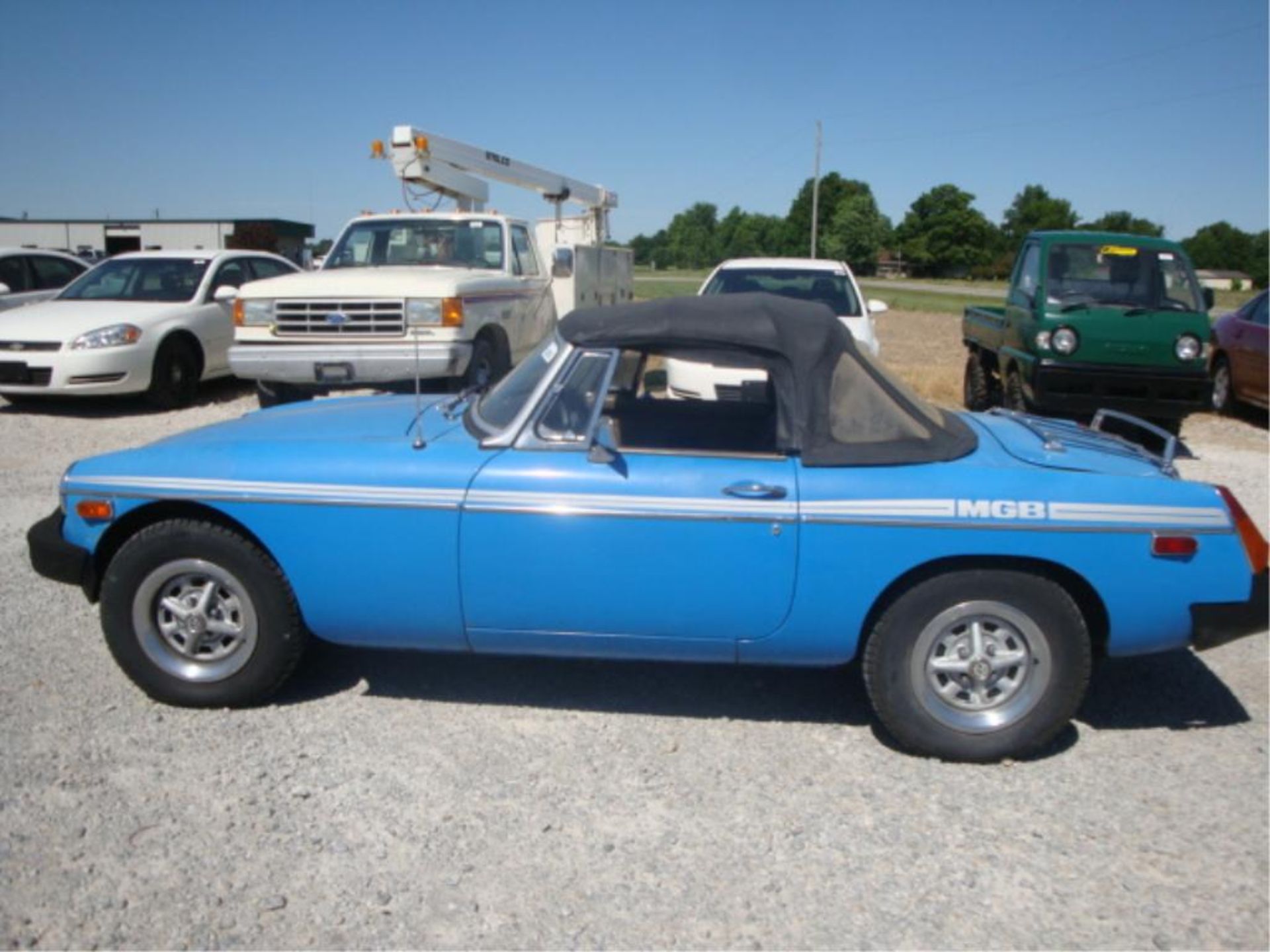 (Title) 1979 MGB, 14,890 miles on ODO,New in 2014: fuel pump, gas tank, clutch, radiator rodded - Image 27 of 34