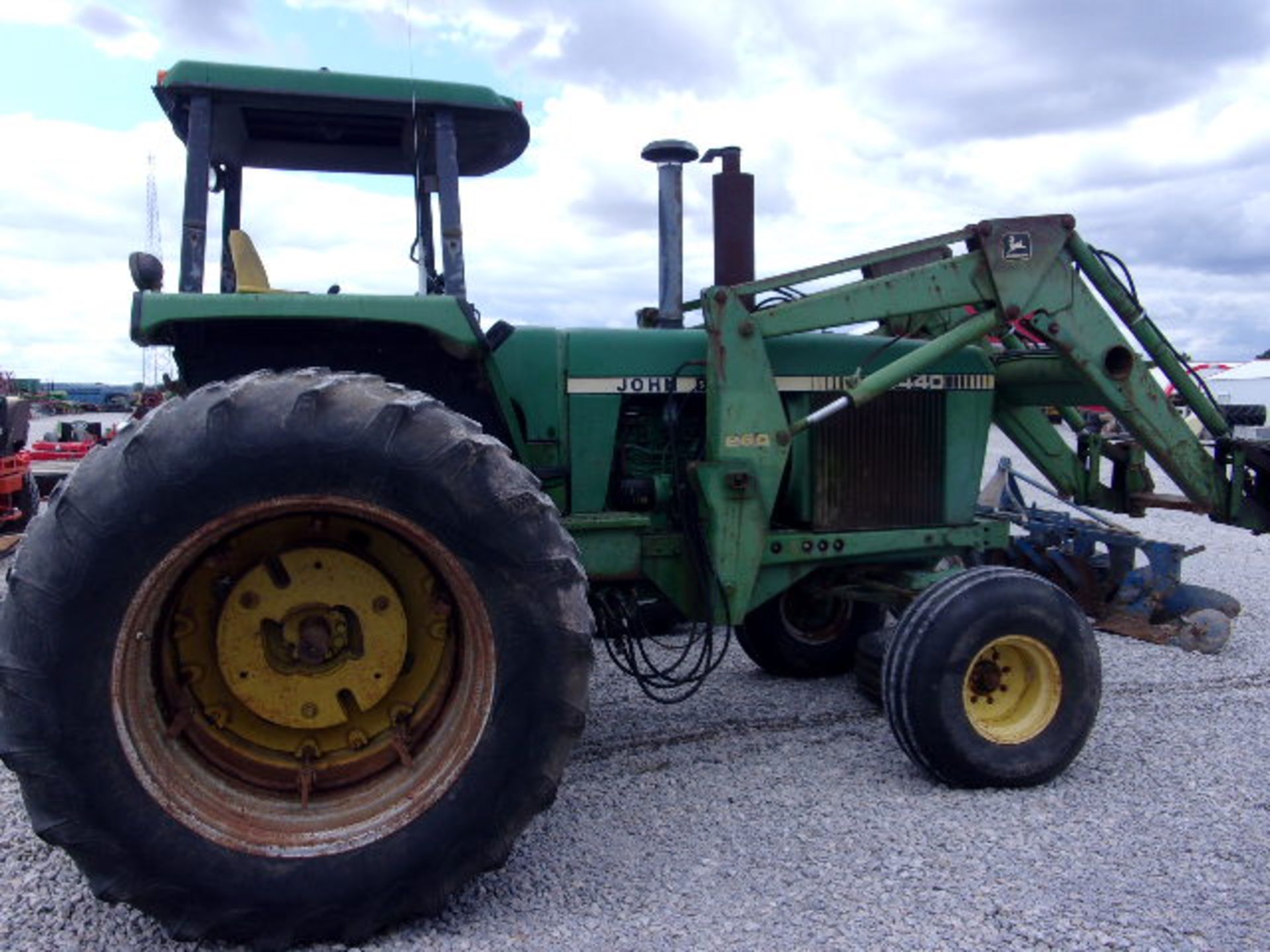 JD 4440 tractor, open station w/canopy, 260 loader (no bucket), duals ...