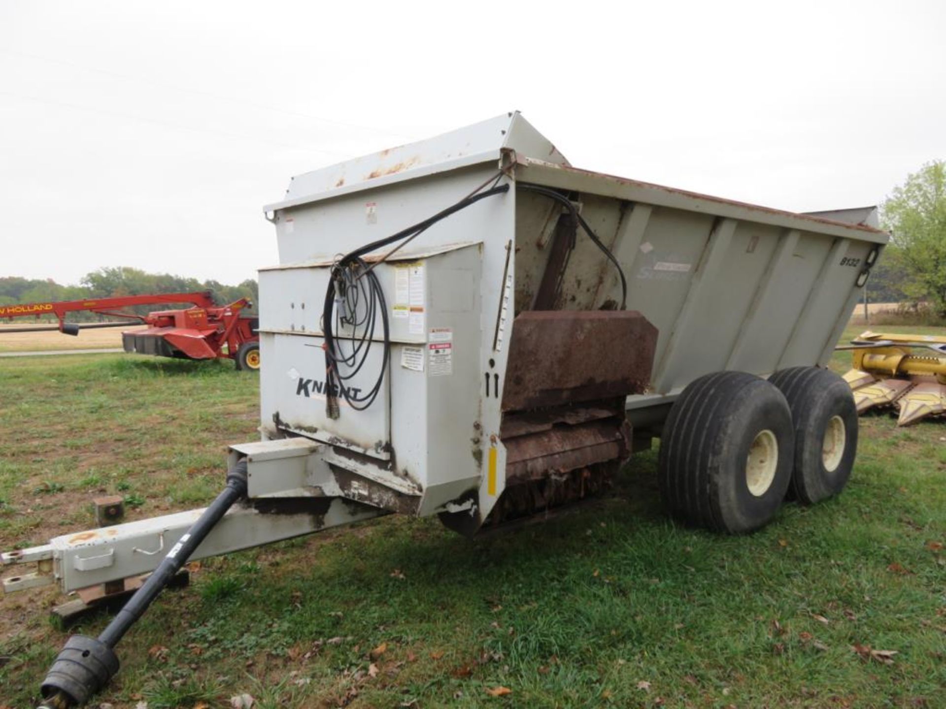 Kuhn Knight Pro Twin Slinger model 8132 serial 0050