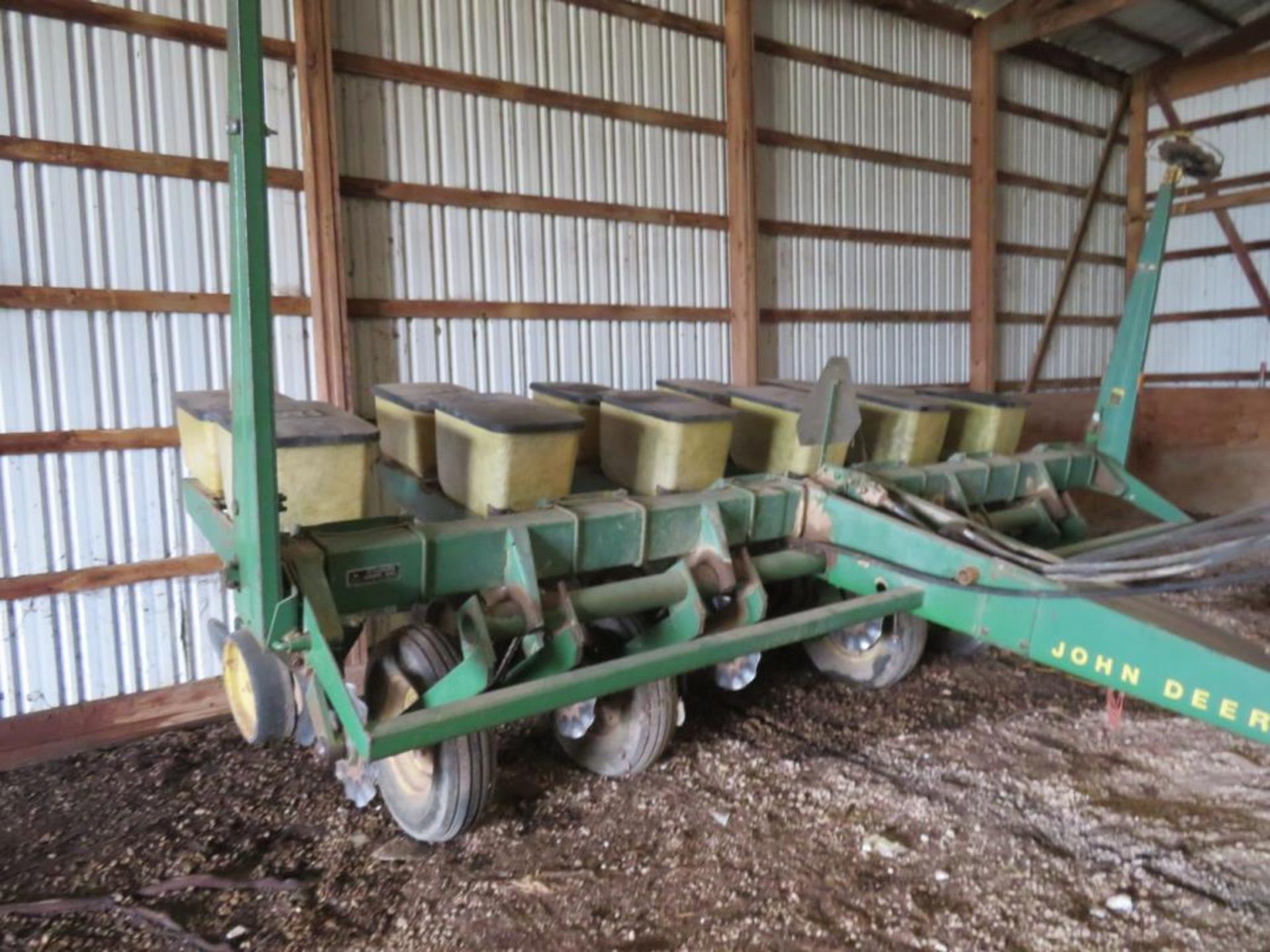 John Deere 7000 6-30 planter, w/monitor & Precision units