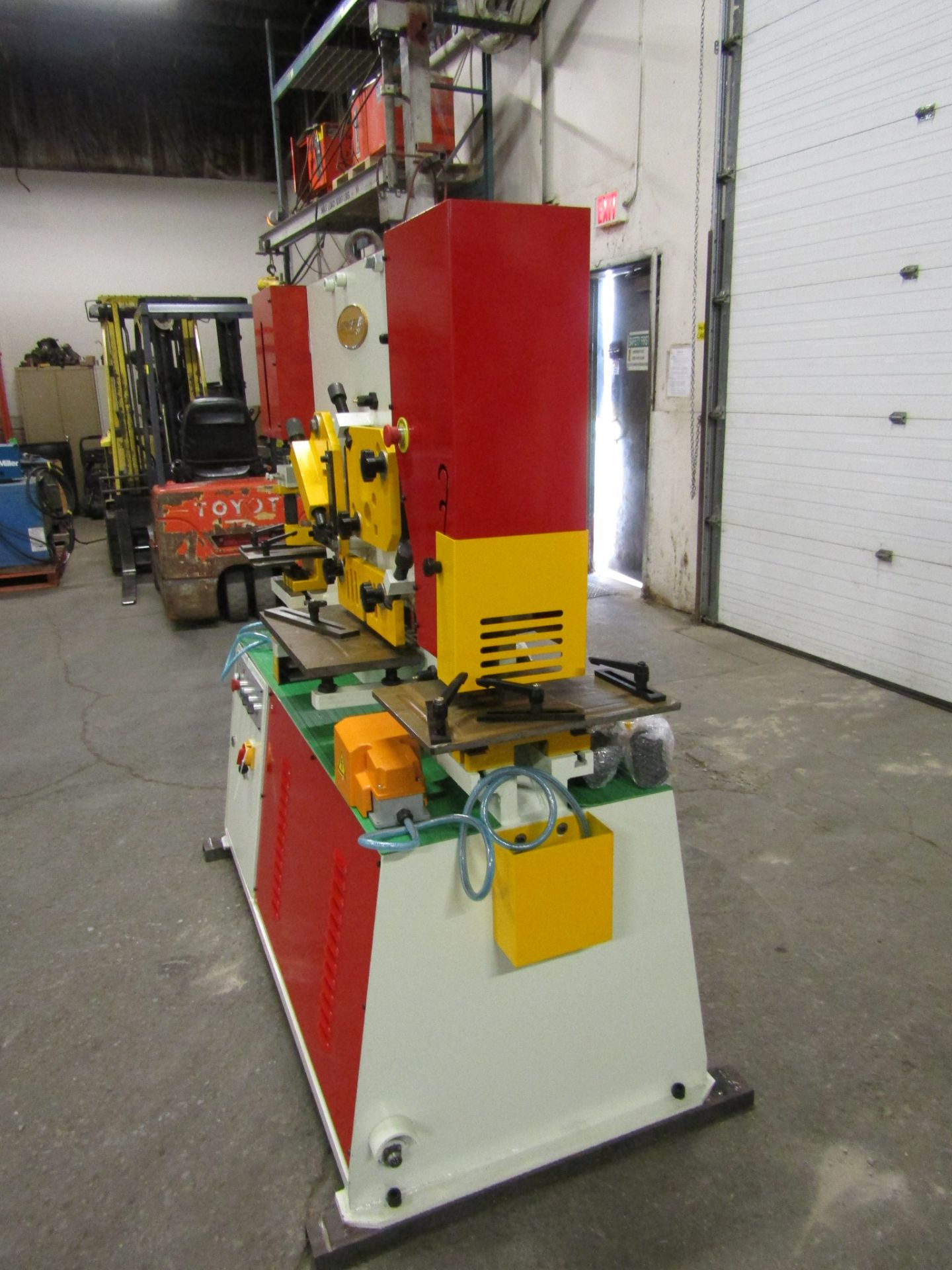 Bernardo Macchina 65 Ton Capacity Hydraulic Ironworker - complete with dies and punches - Dual - Image 2 of 3