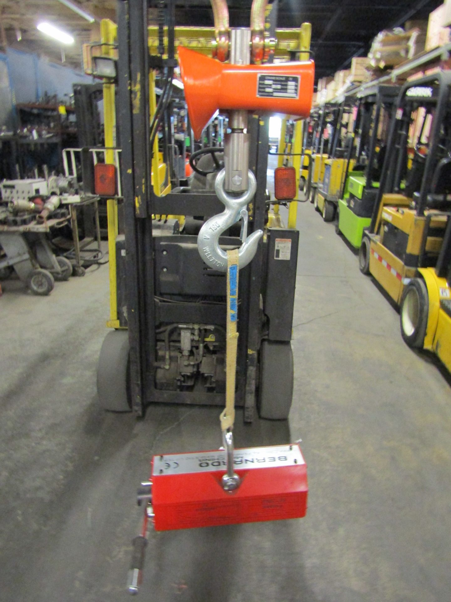 Hanging MINT Digital Crane Scale 30,000lbs 15 ton Capacity - complete with remote control and