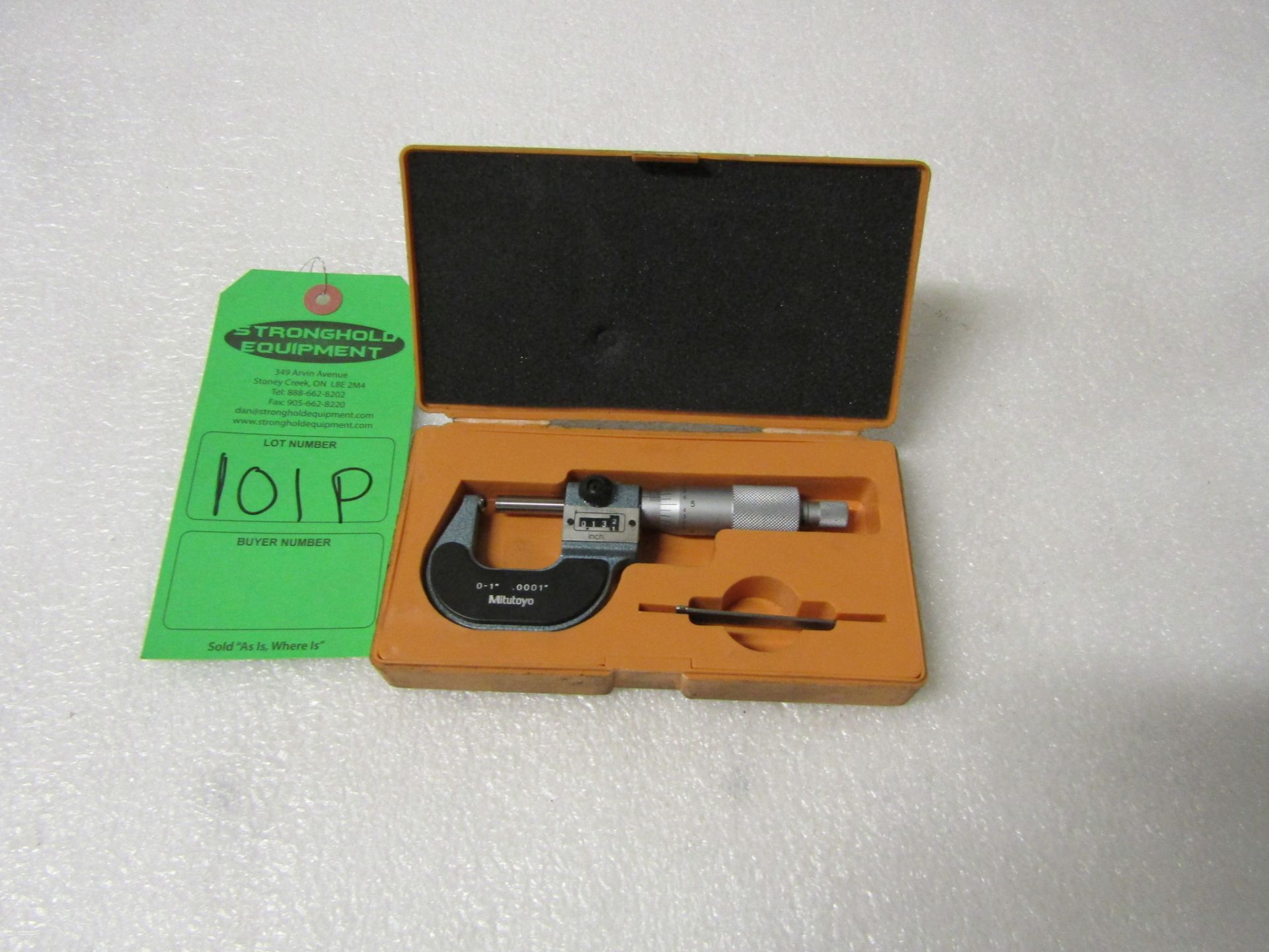Mitutoyo Dial Display Micrometer 0-1" range 0.0001" accuracy in case